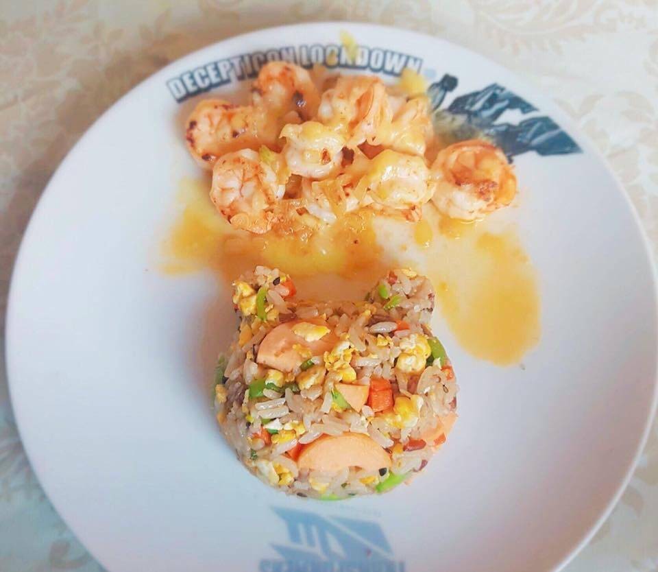 ข้าวผัดใส้กรอก
