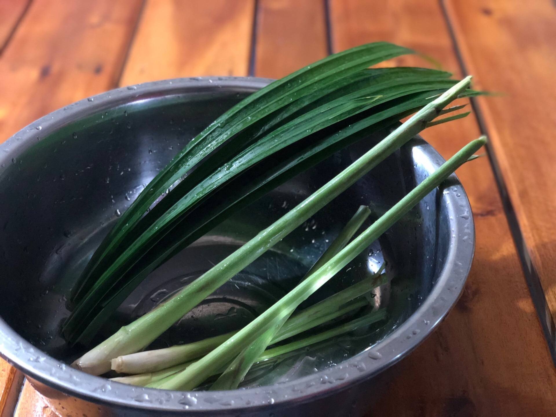 น้ำใบเตยตะไคร้หอม