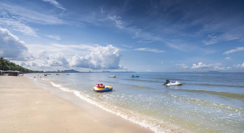 หาดบางแสน