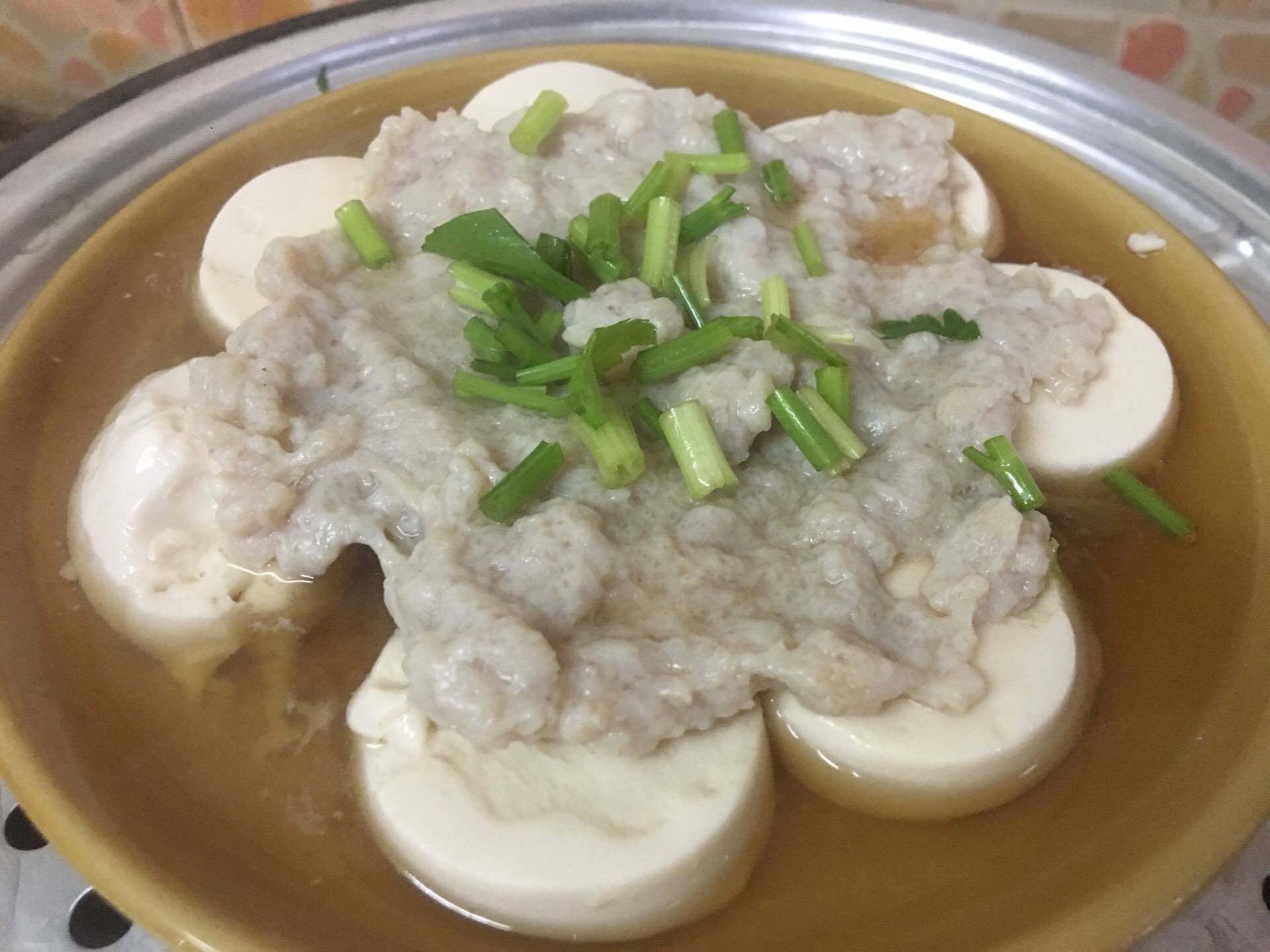 เต้าหู้นึ่งหมูสับ