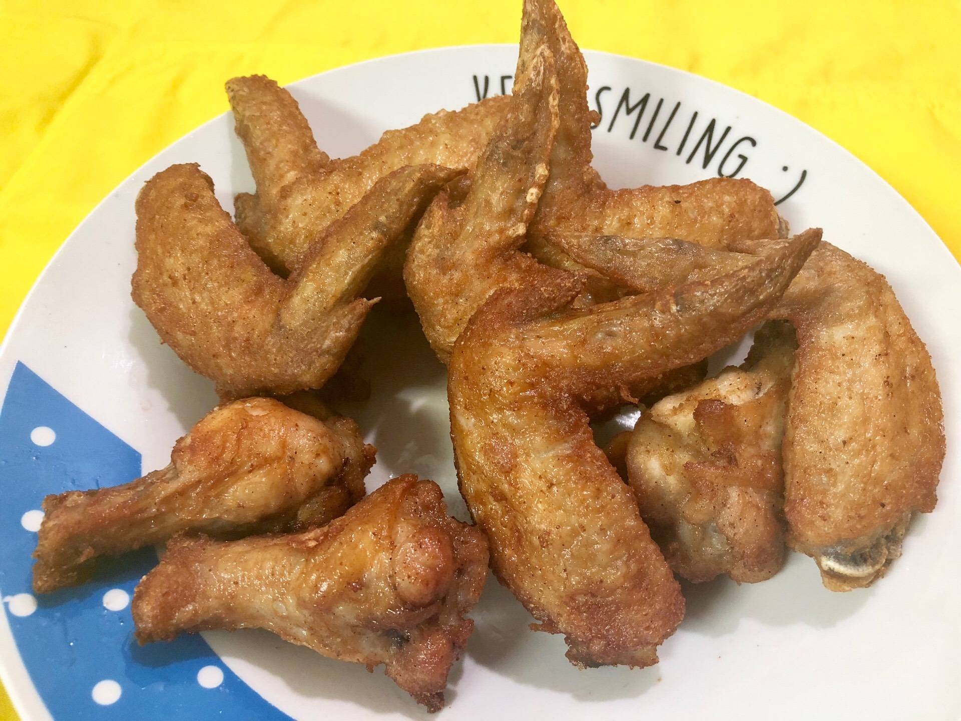 ปีกไก่ทอดน้ำปลา