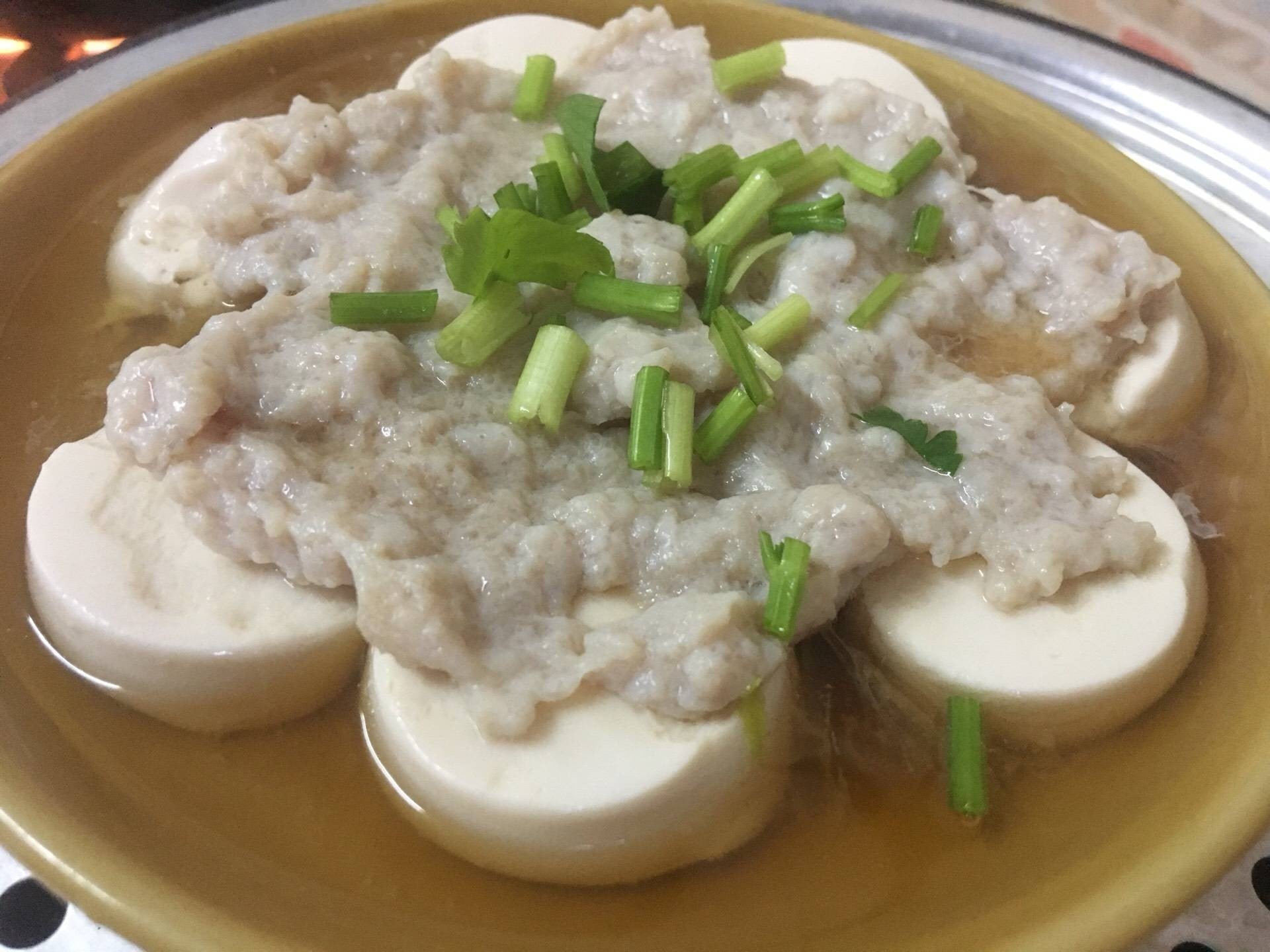 เต้าหู้นึ่งหมูสับ