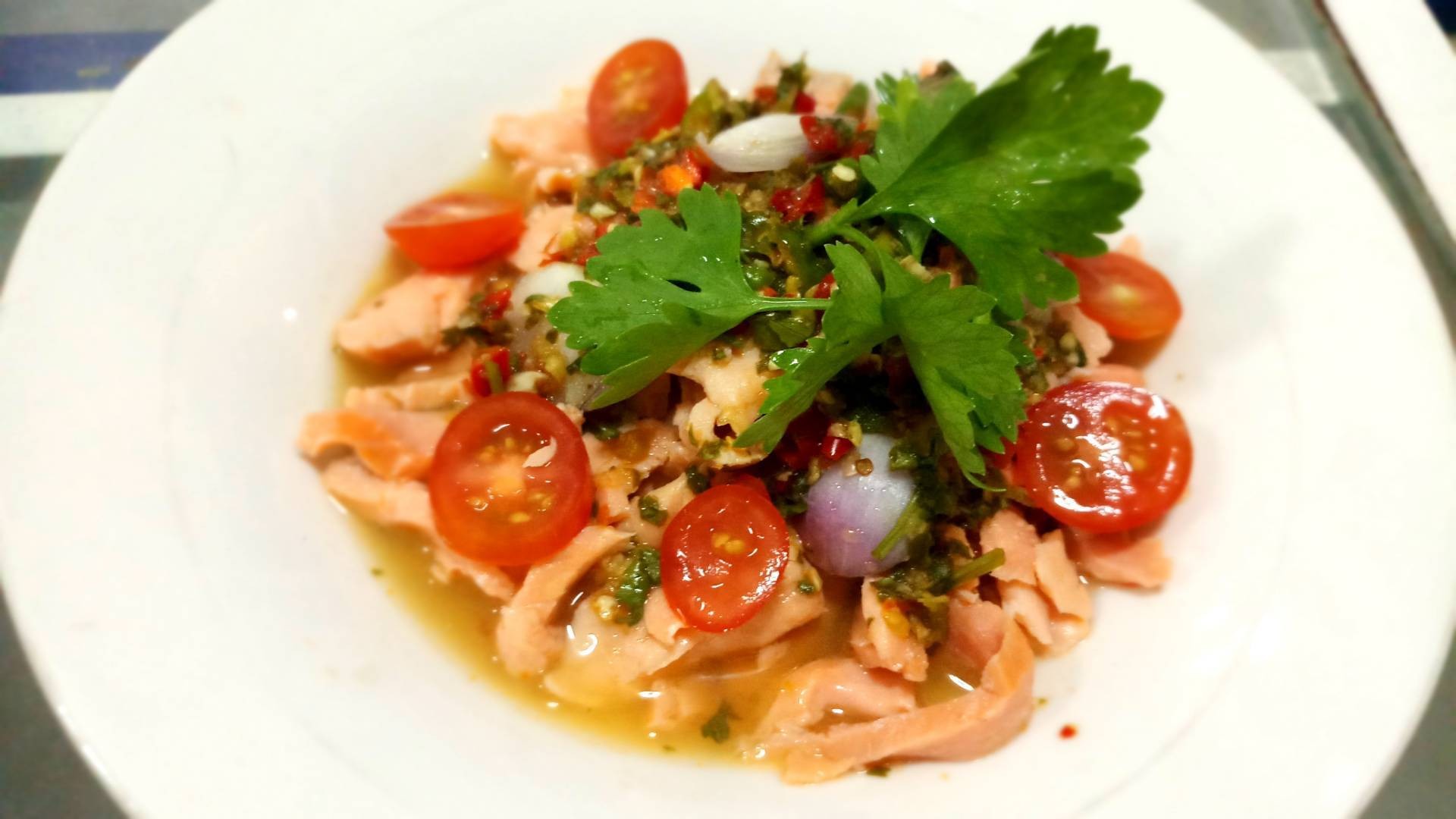 ยำปลาเทราส์ แซ่บเวอร์