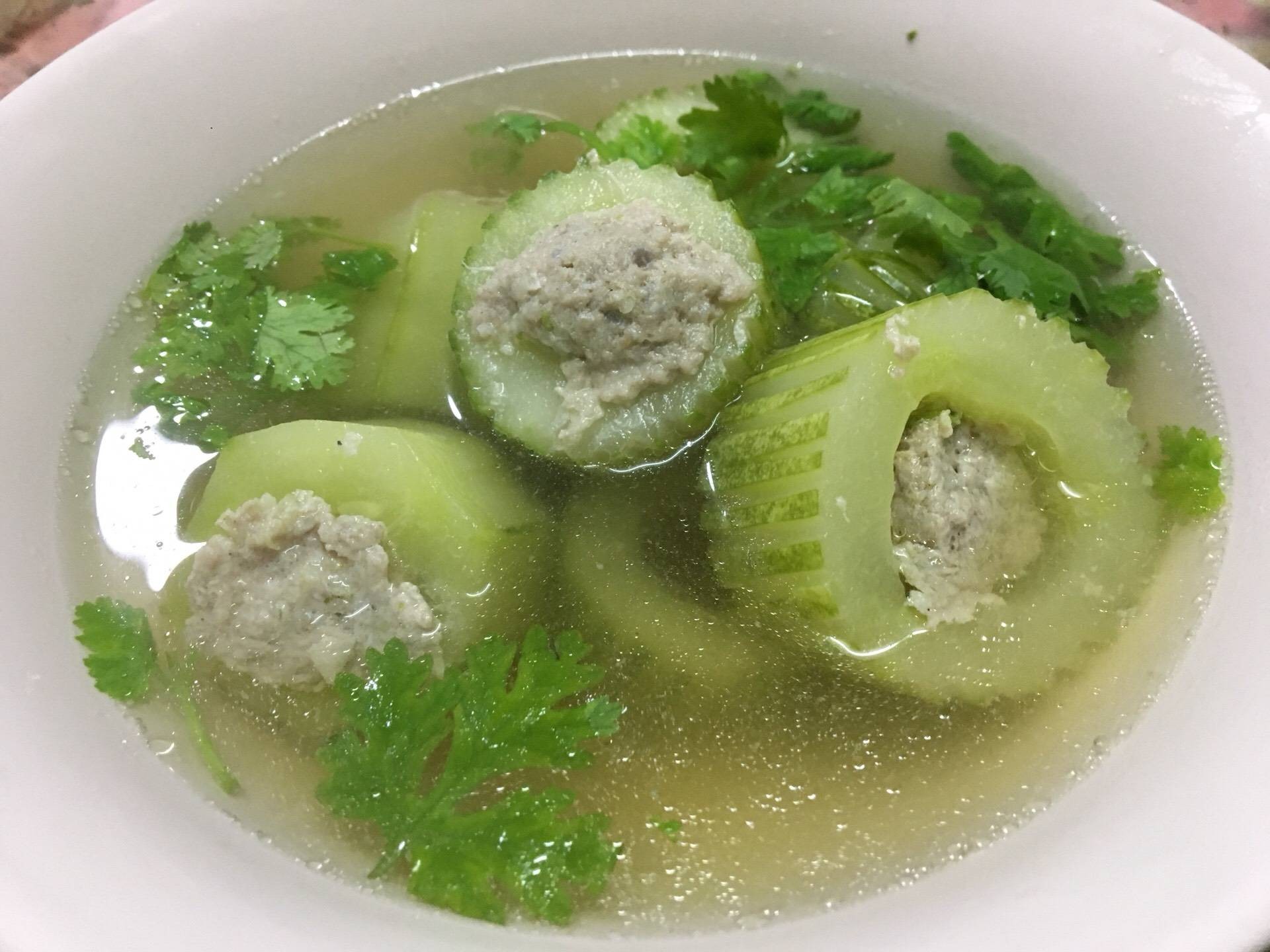 ต้มจืดแตงกวายัดไส้หมูสับ