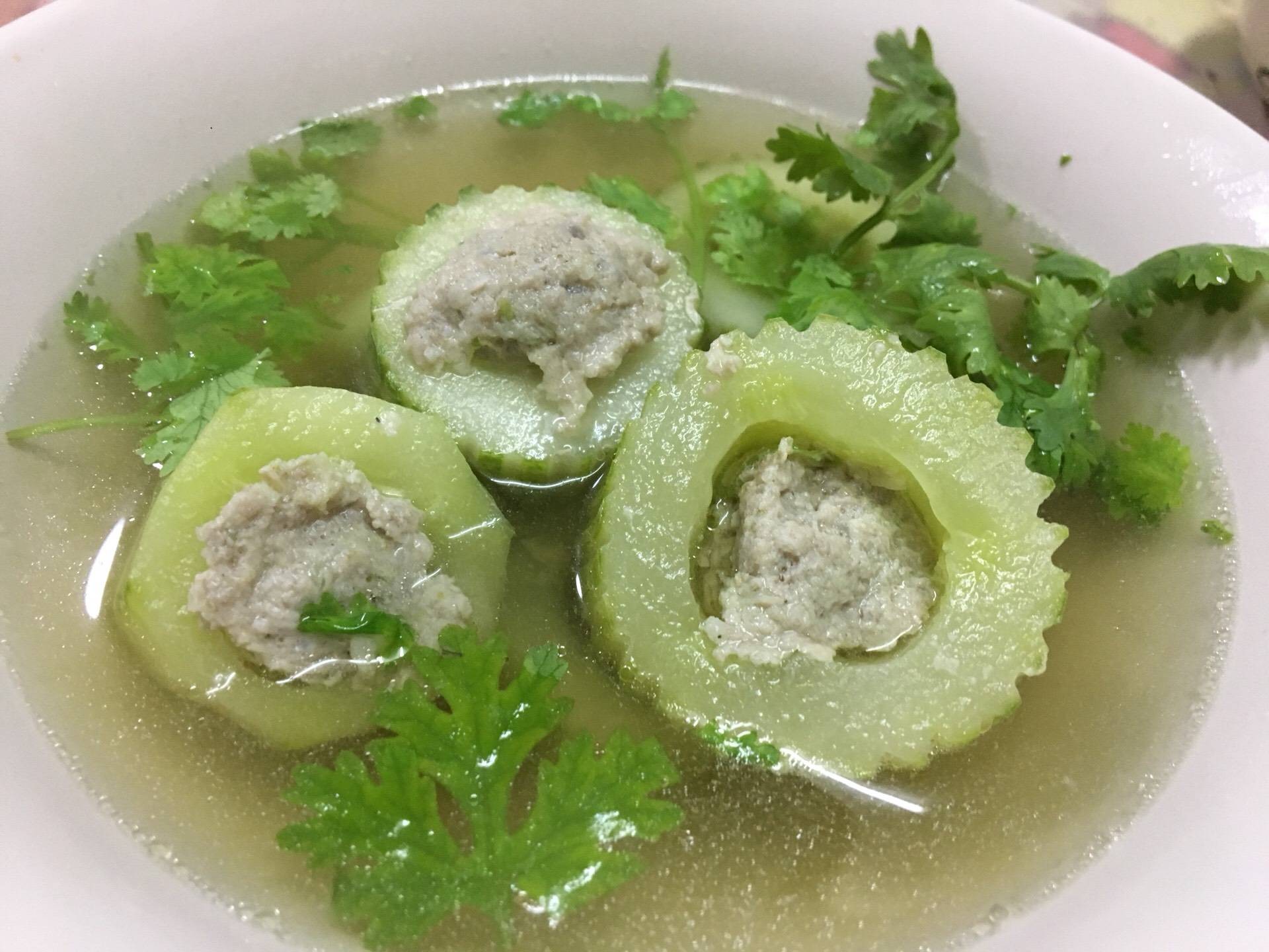 ต้มจืดแตงกวายัดไส้หมูสับ