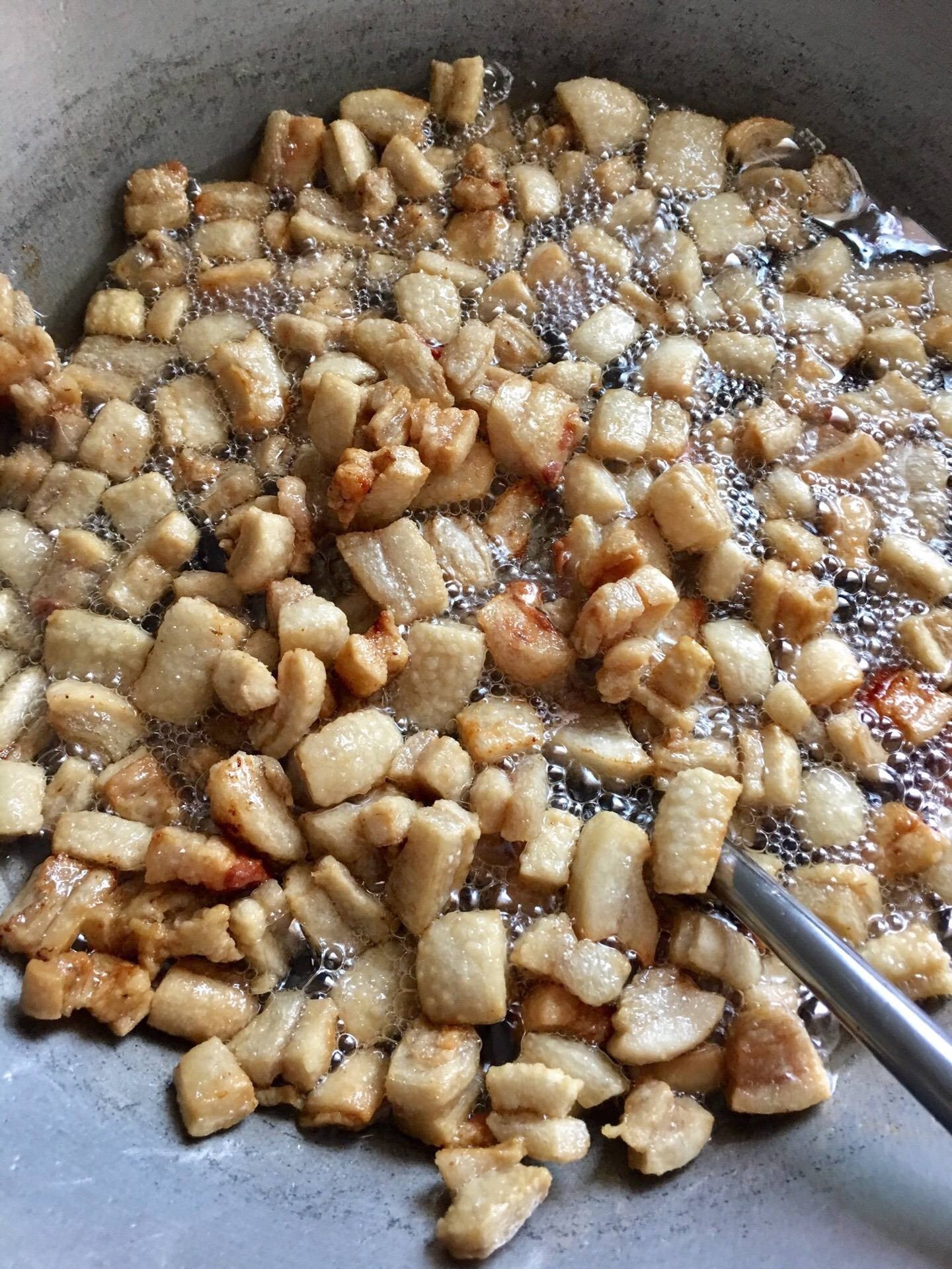 “น้ำมันหมู"