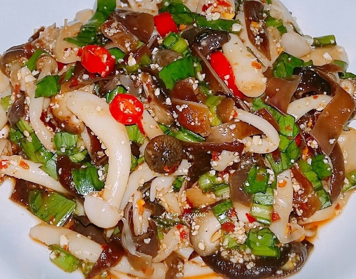 ลาบรวมมิตรเห็ดเจ