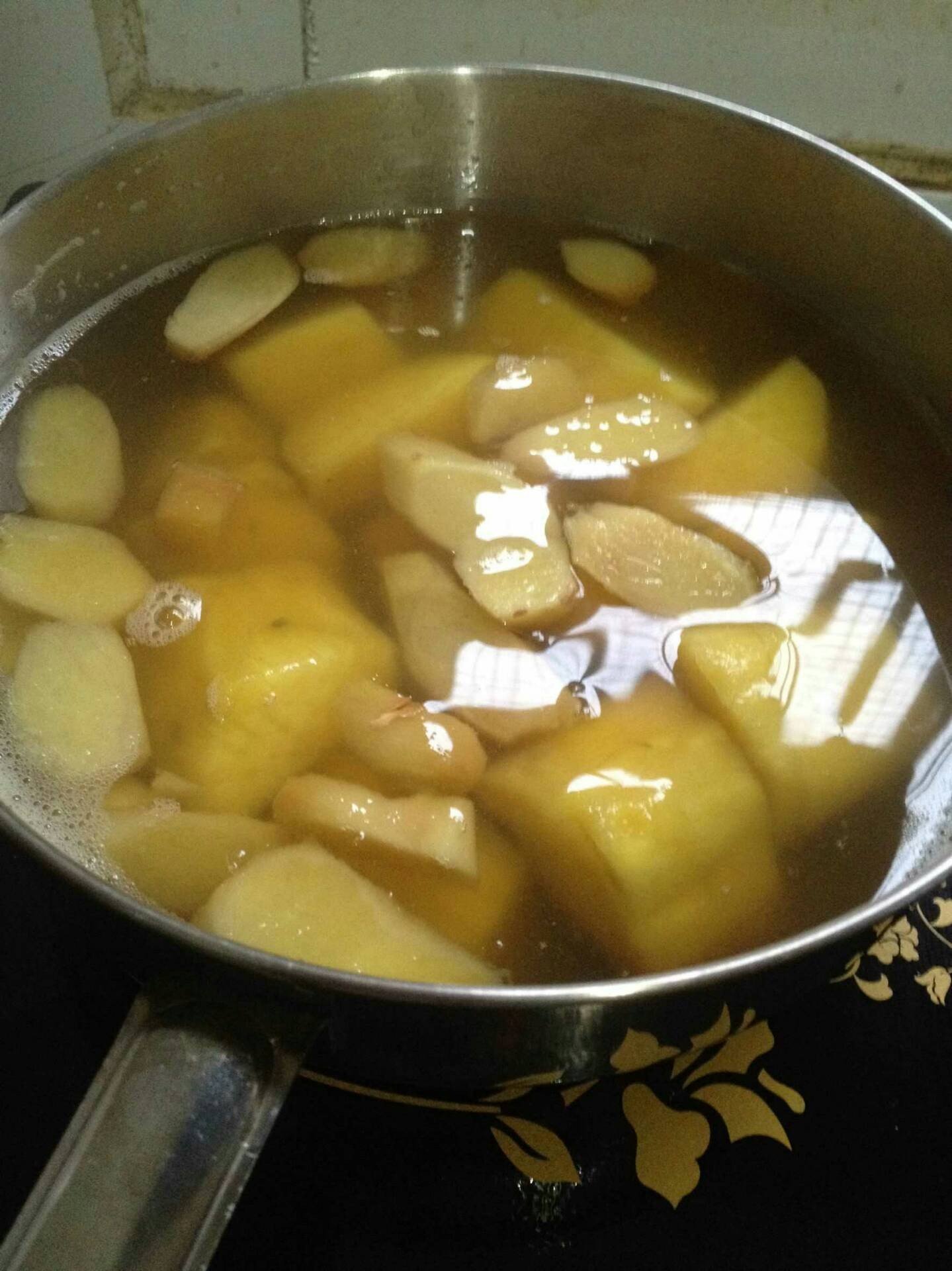 มันต้มน้ำขิง