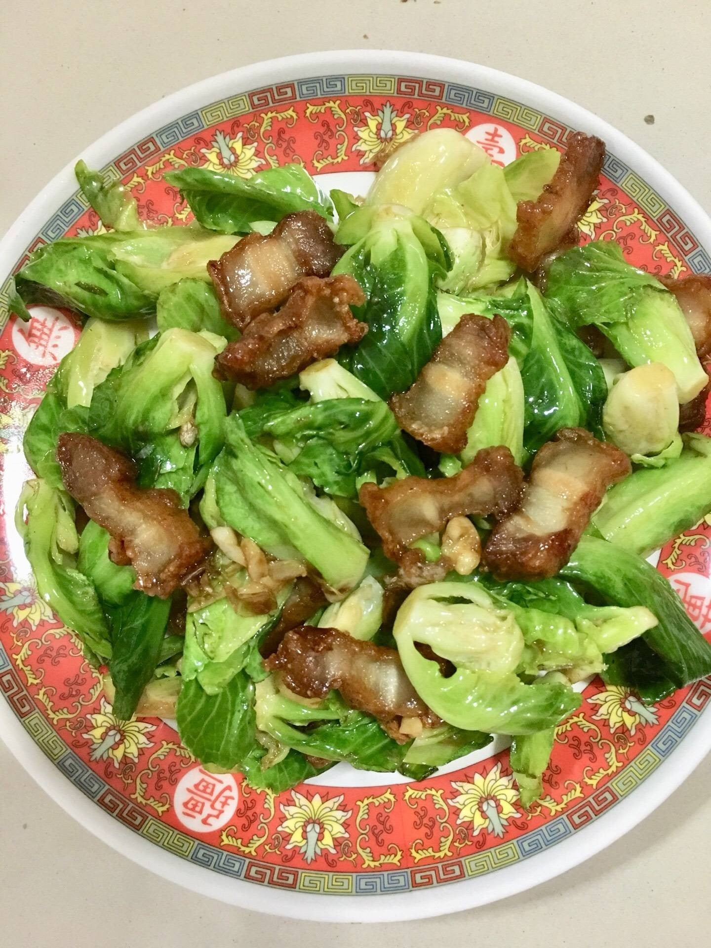 “ผัดแขนงหมูกรอบ"