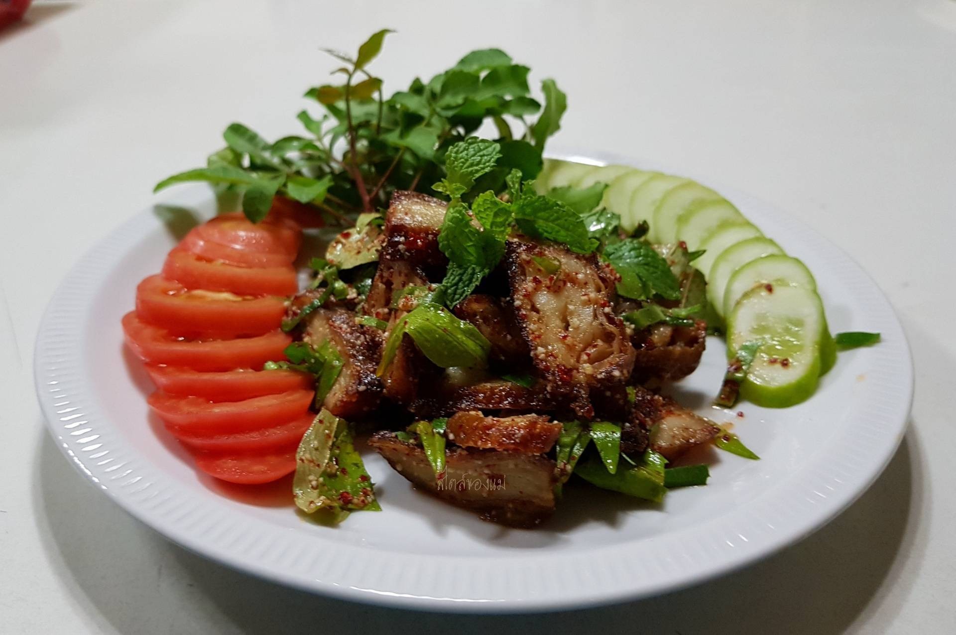 ยำเป็ดแซ่บ ( เจ )