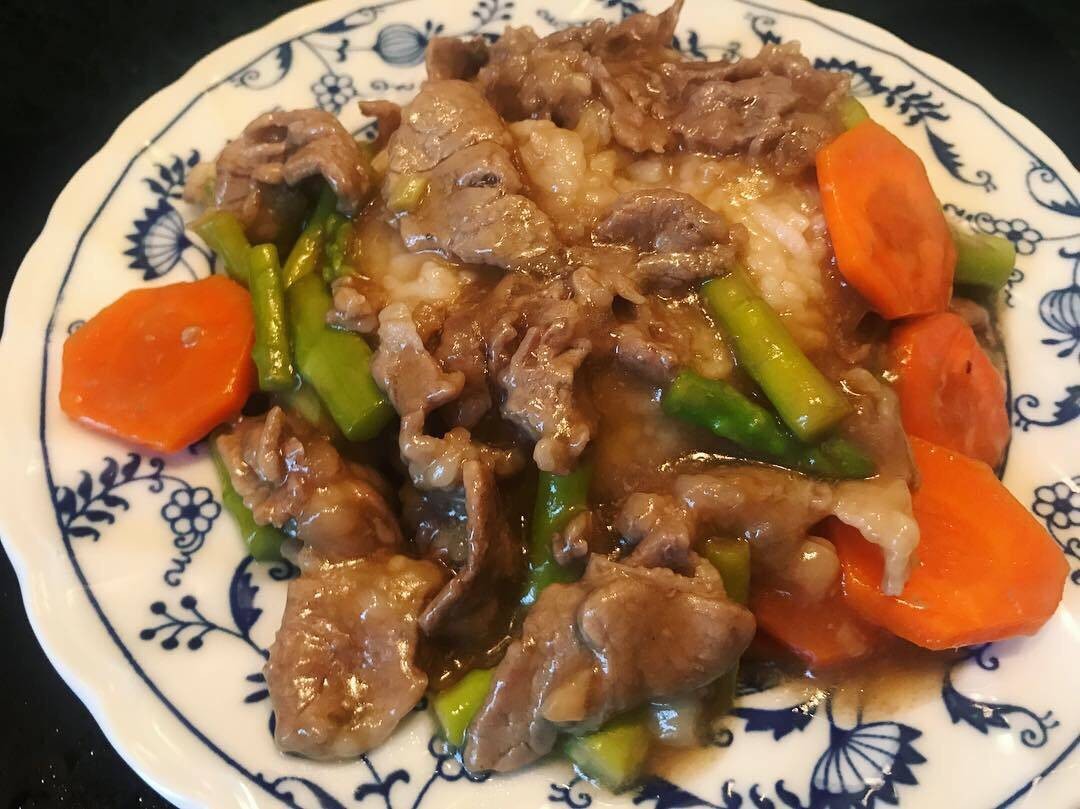 ข้าวเนื้อผัดน้ำมันหอย สไตล์กวางตุ้งแท้ๆ Hong Kong 🇭🇰 