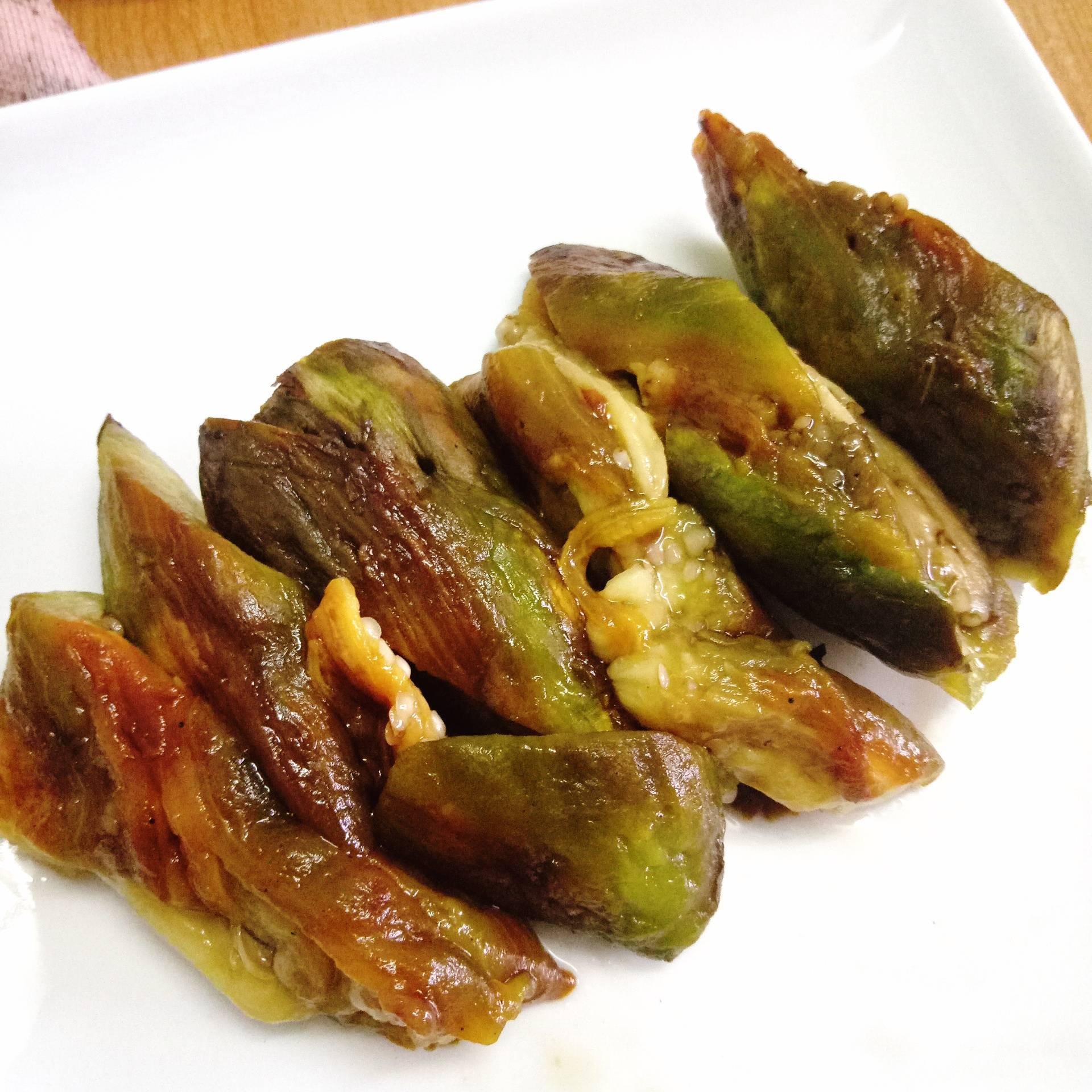 ยำมะเขือยาวน้ำพริกเผา