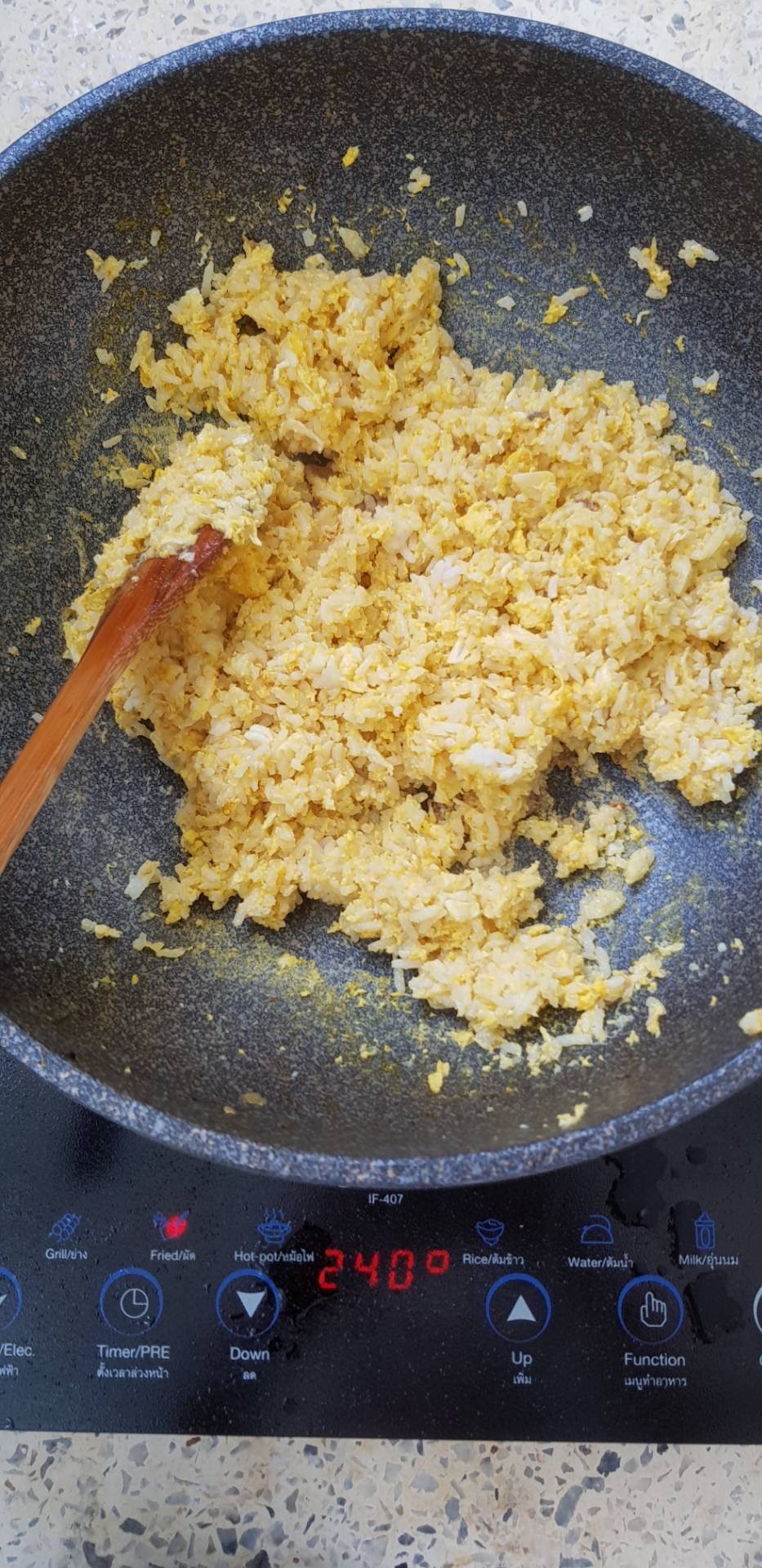 ข้าวผัดไข่ เห็ดผัดน้ำมันหอย