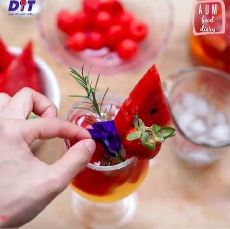 Strawberry x Watermelon Sangria 🍓🍉