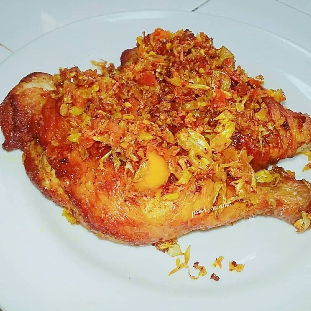 ไก่ทอดขมิ้น