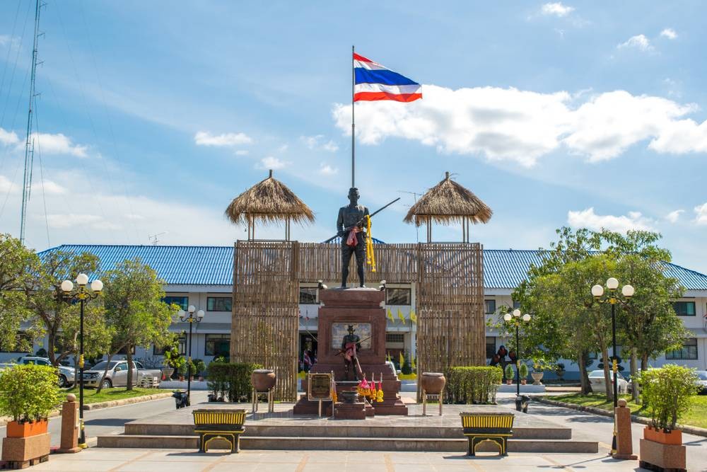 อนุสาวรีย์ขุนสรรค์