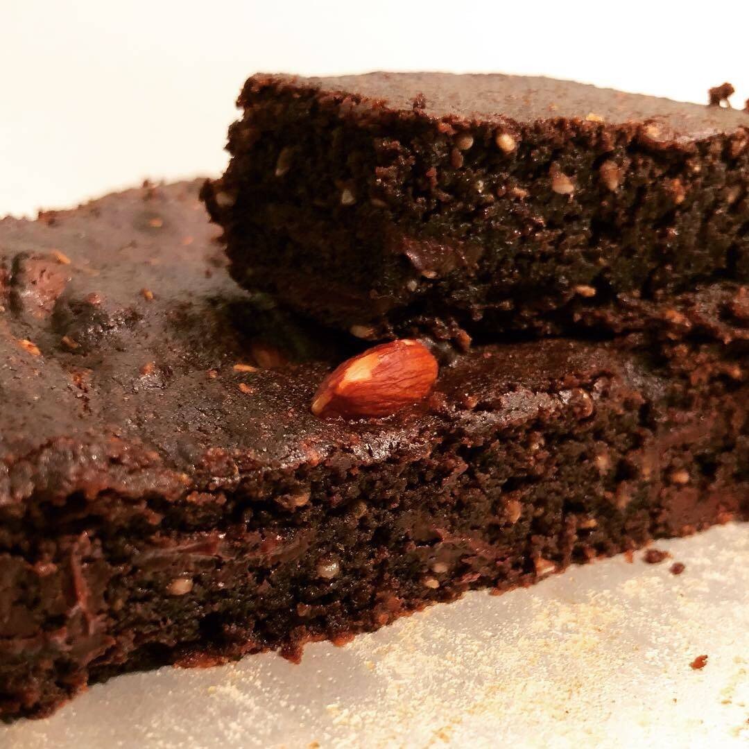 บราวนี่อัลมอนด์ สูตรไม่ต้องใส่ไข่