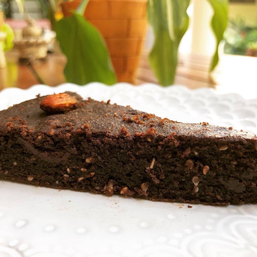 บราวนี่อัลมอนด์ สูตรไม่ต้องใส่ไข่