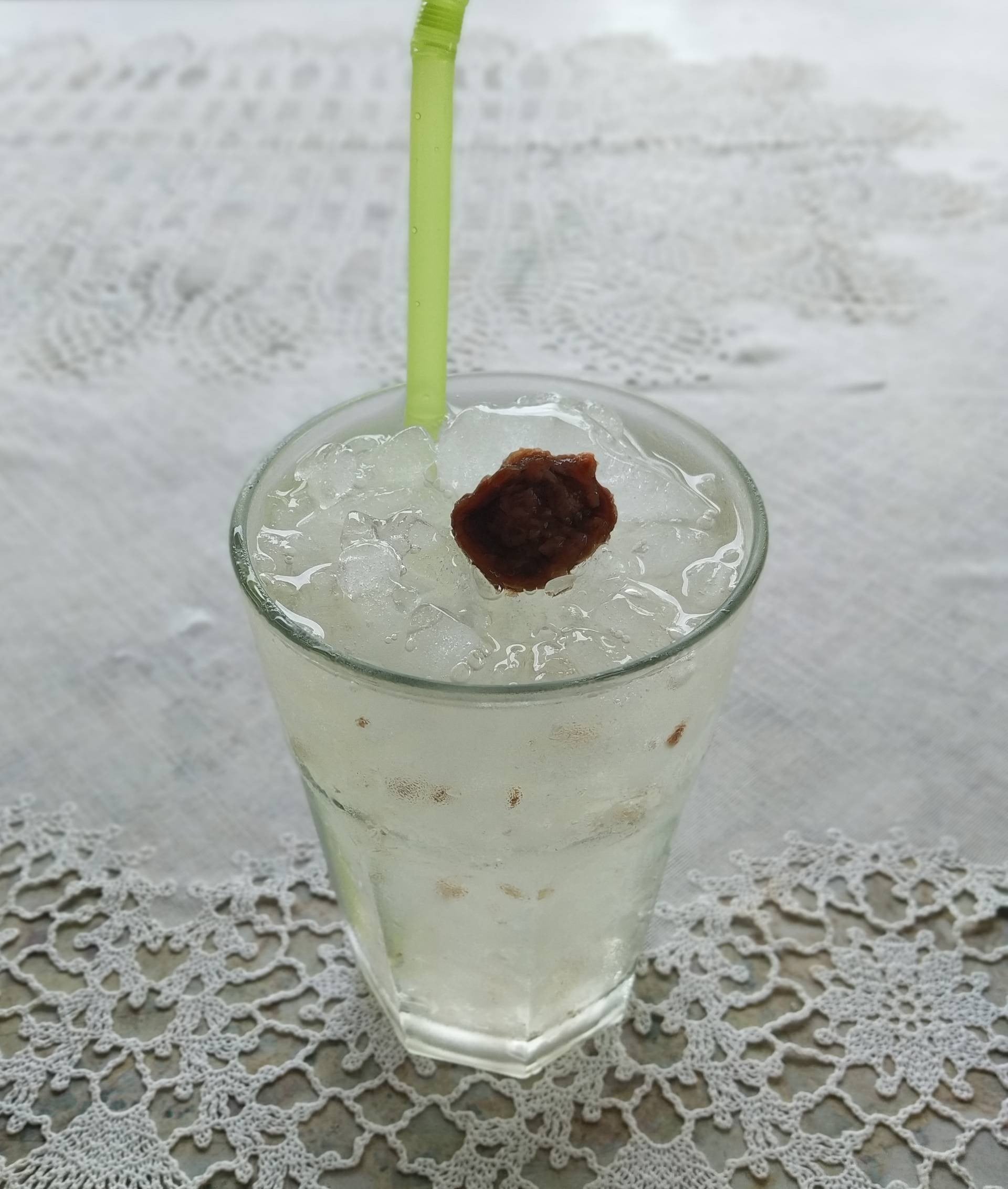 น้ำบ๊วยมะนาว