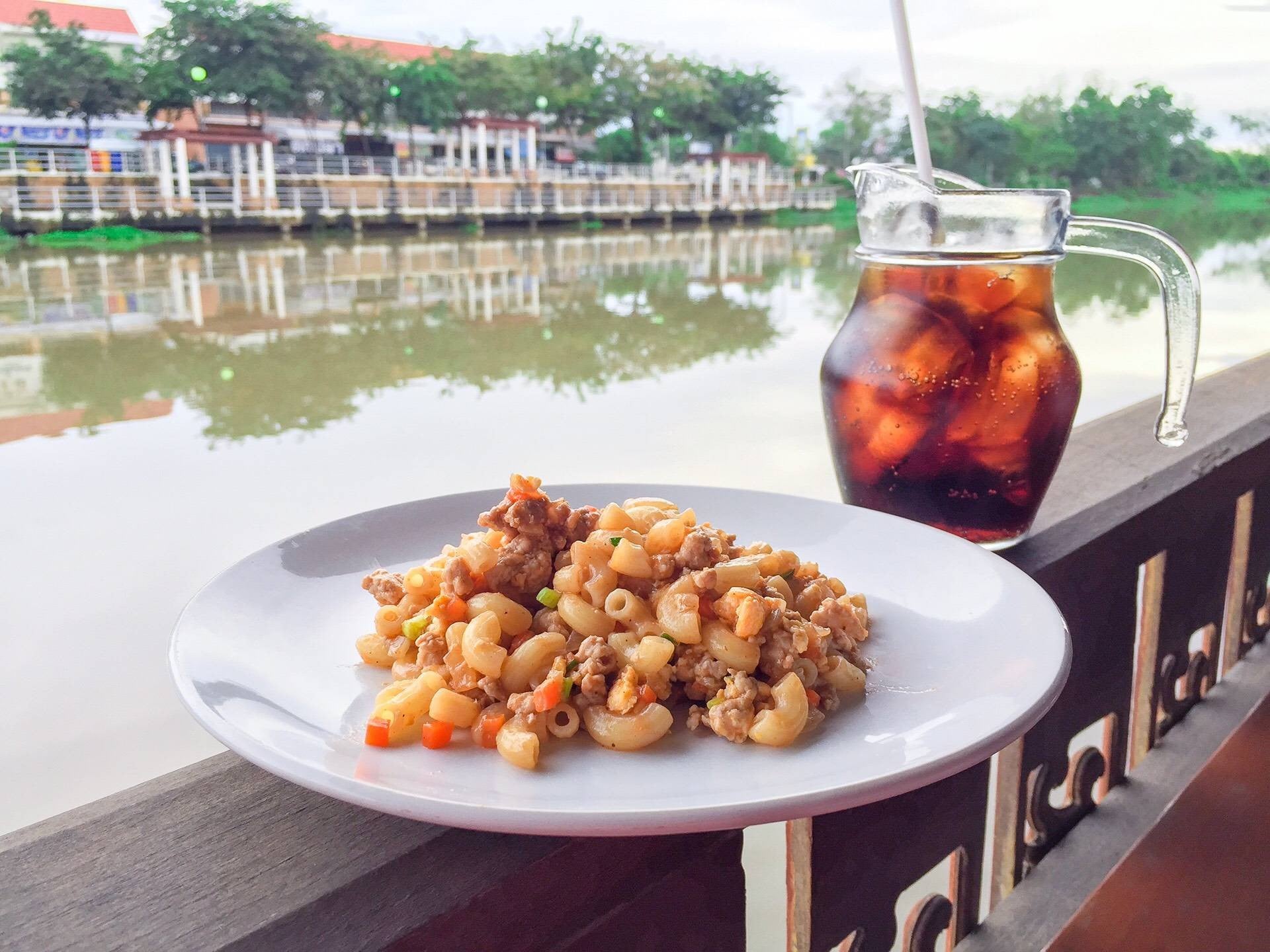 ผัดมักกะโรนี [Stir Fried Macaroni with Pork]🍝