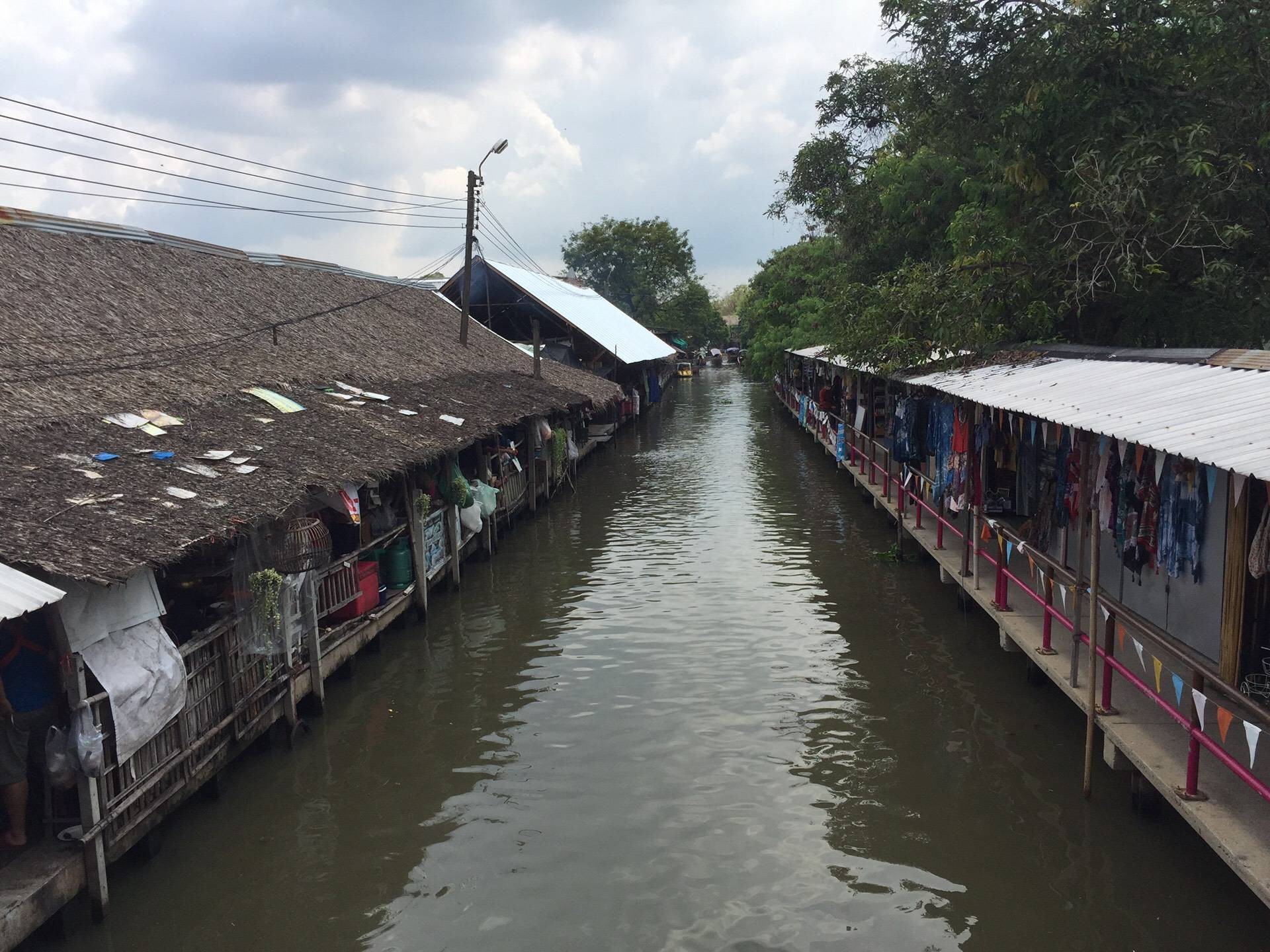 ตลาดน้ำคลองลัดมะยม