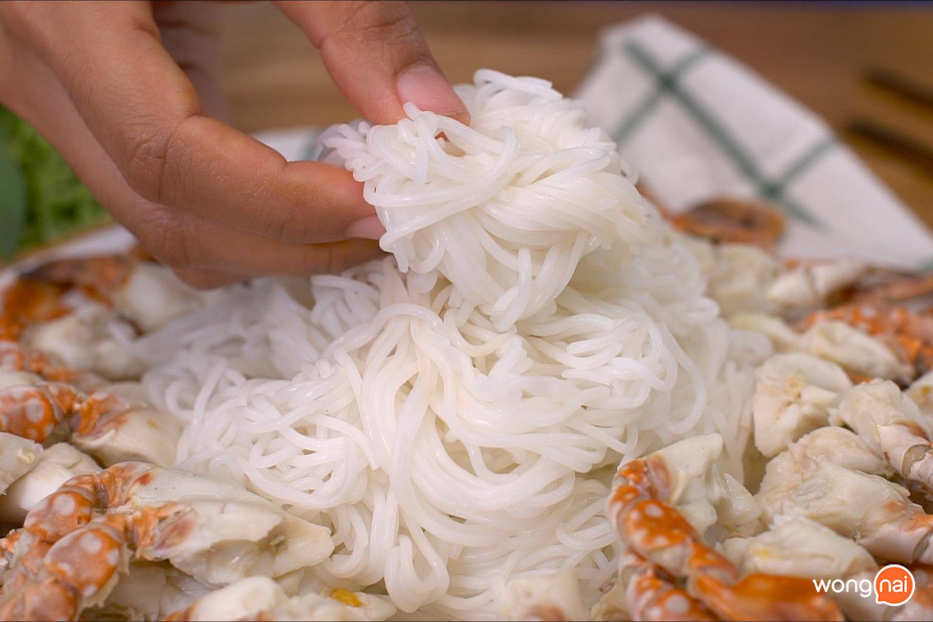 “ขนมจีนน้ำยากรรเชียงปู” เมนูซุปภาคใต้ทำง่าย สูตรเข้มข้นสุด ๆ 
