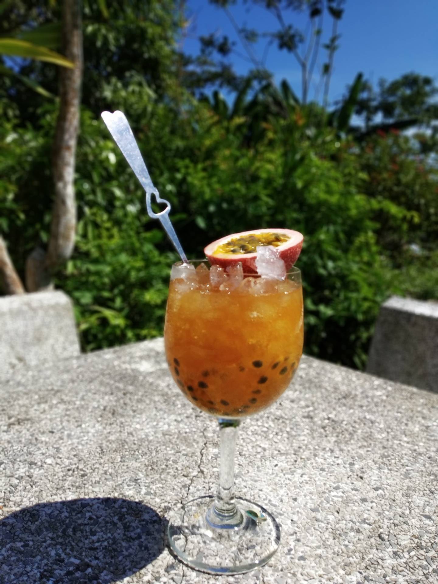 • In the heart of Passion • เสาวรสสดกับชาลิ้นจี่กุหลาบ