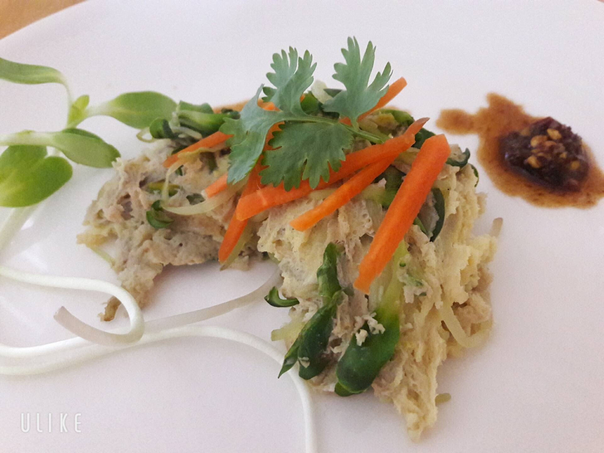 ไข่เจียวต้นอ่อนทานตะวันไร้น้ำมัน