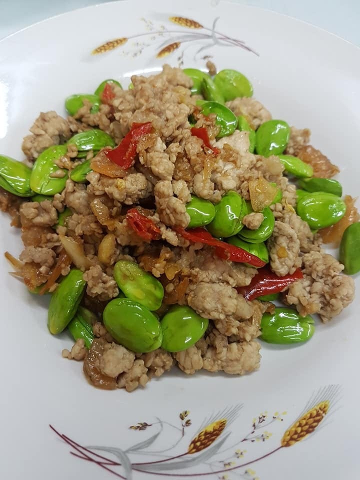 ผัดสะตอหมูสับ