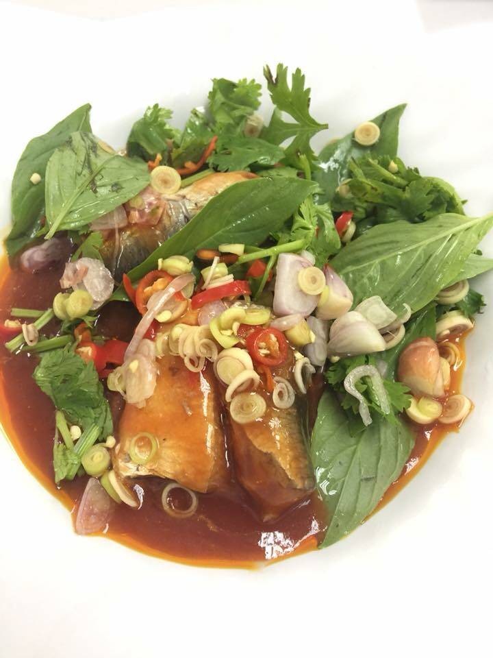 ยำปลากระป๋อง