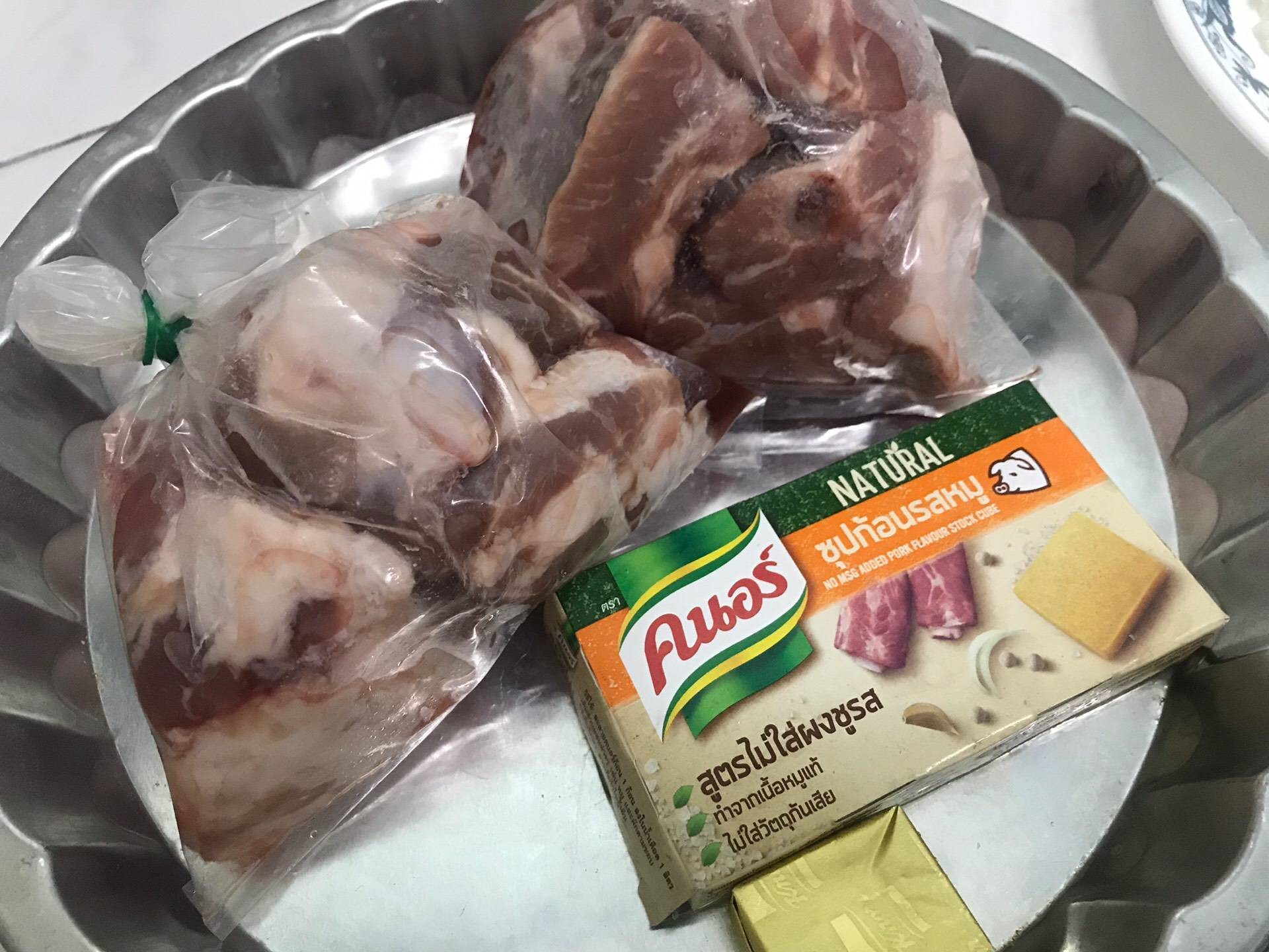 ซี่โครงหมูอบงา