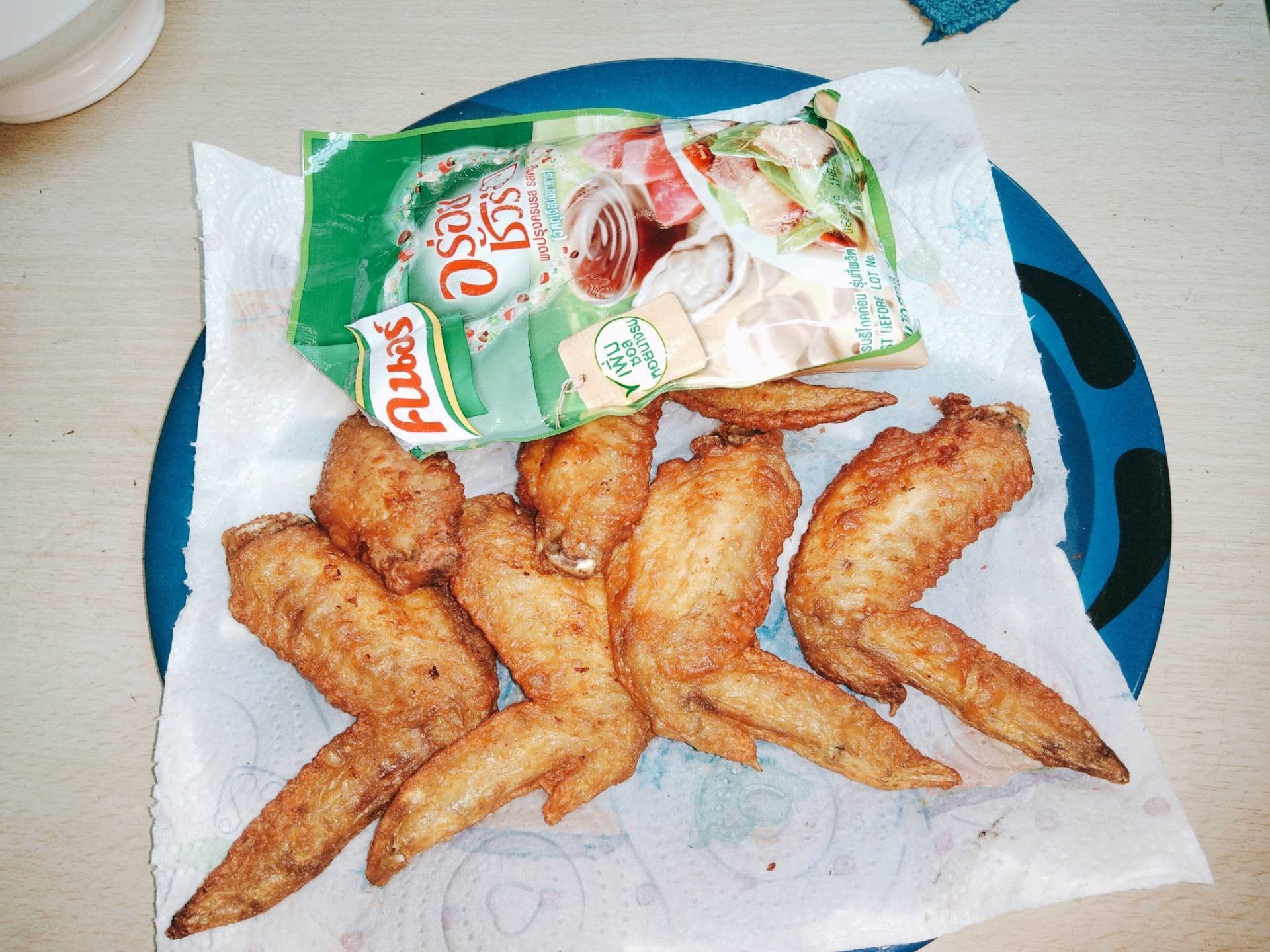 ปีกไก่ทอดน้ำปลา