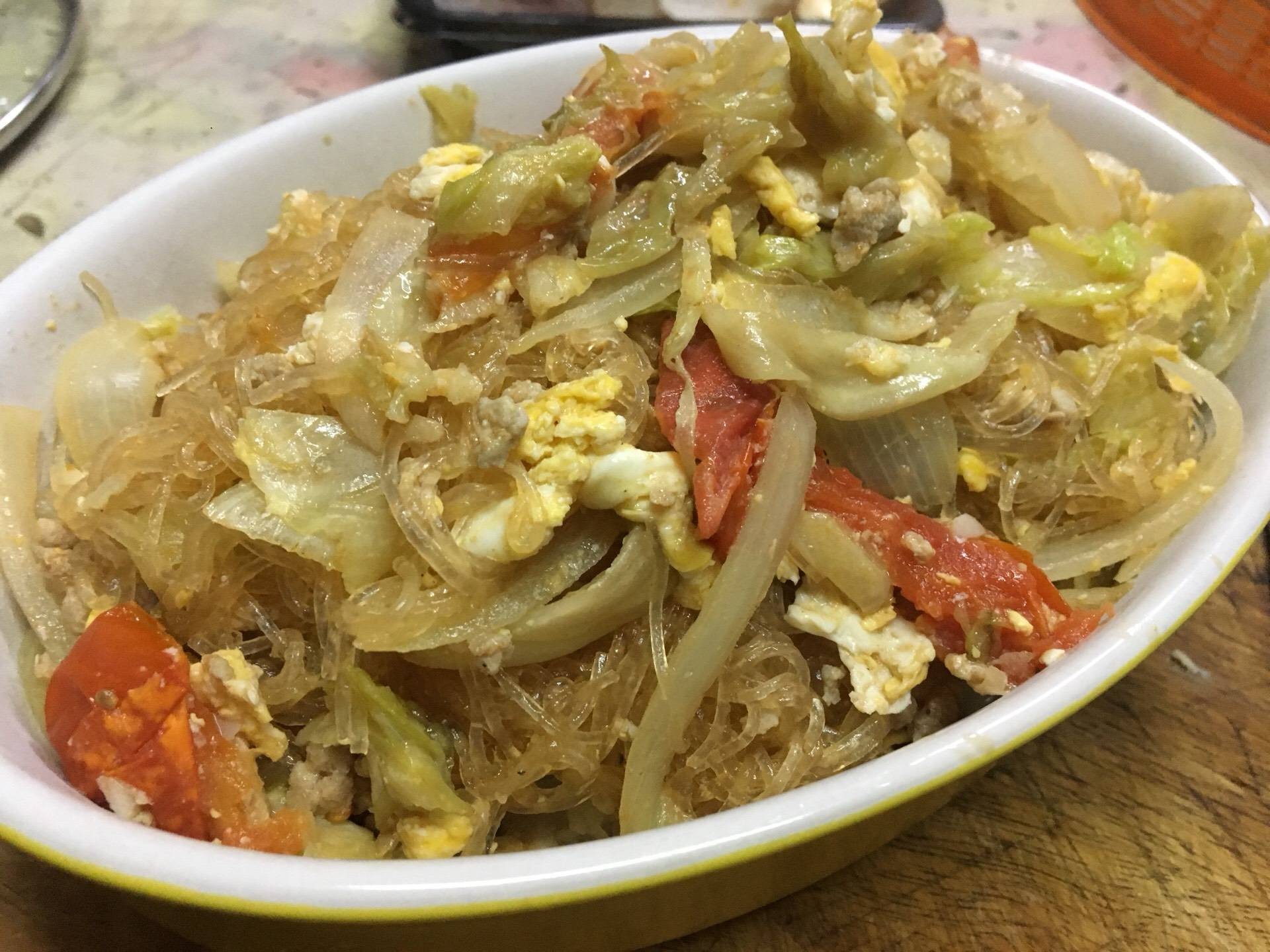 ผัดวุ้นเส้นผักกาดแก้ว