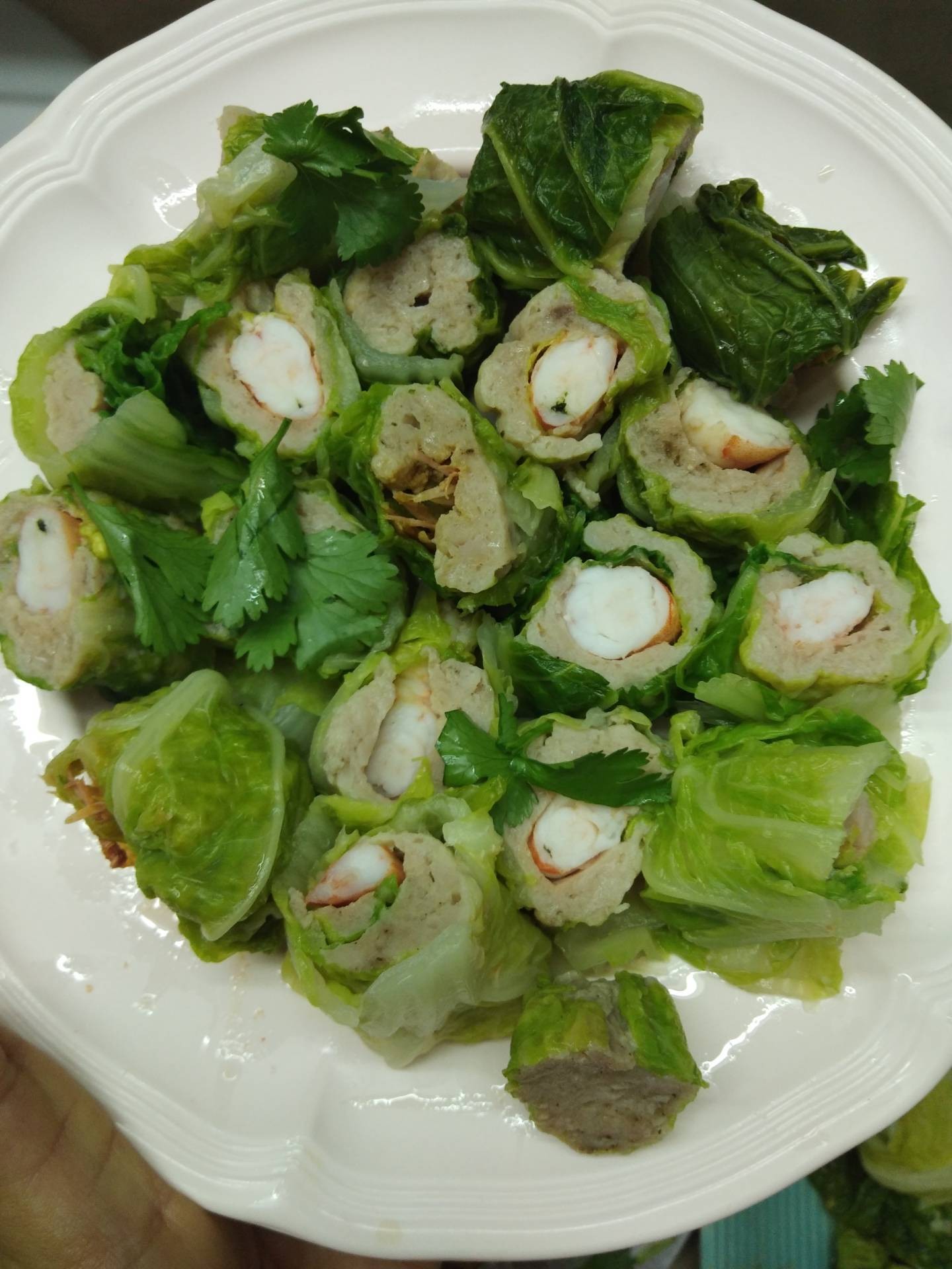 หมูเด้งพันผักกาดขาว