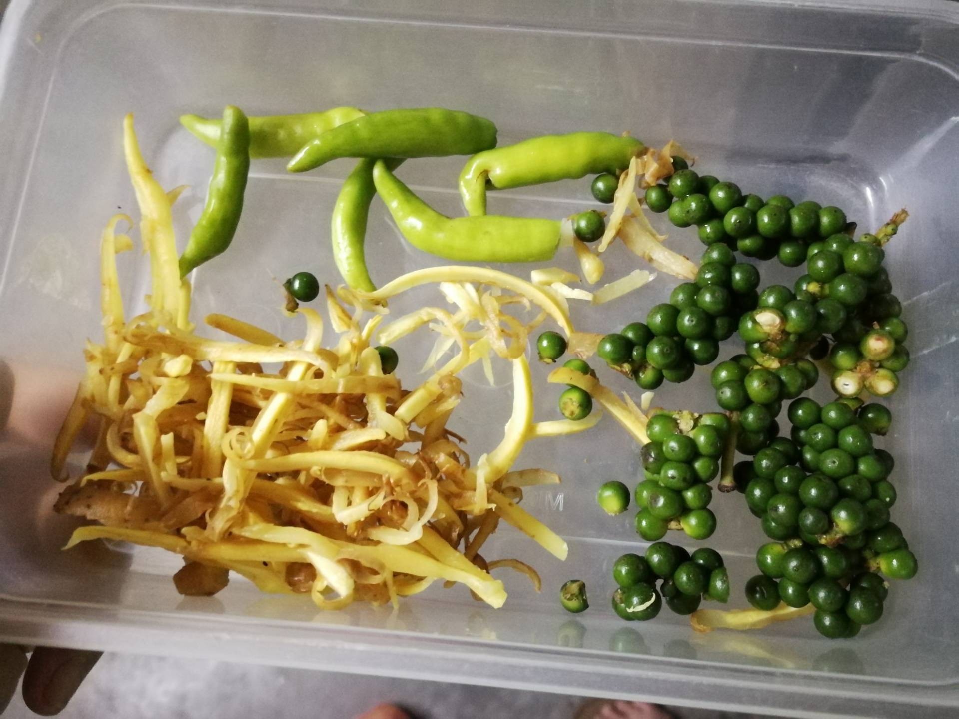 ผัดฉ่าอกไก่คลีน