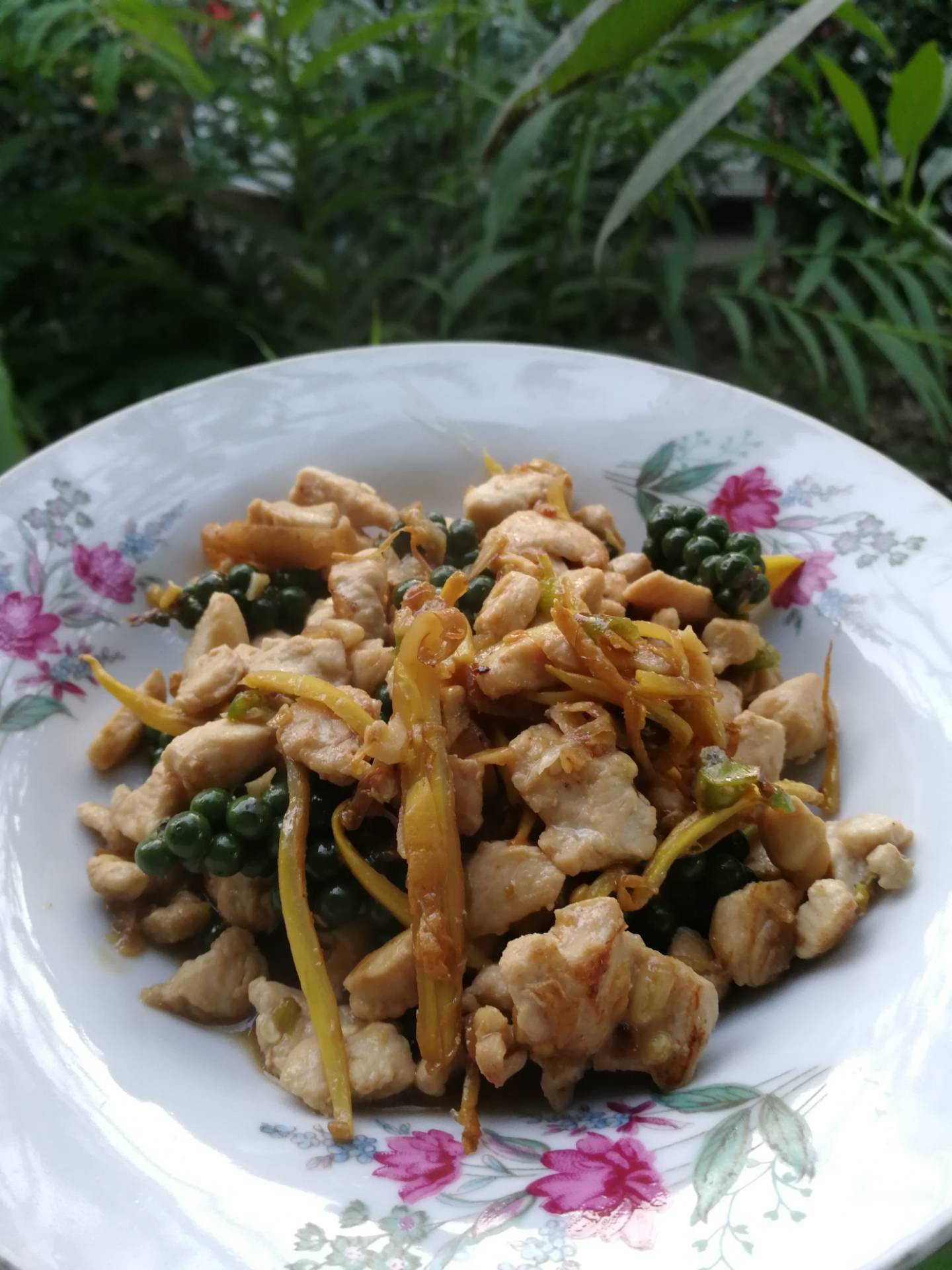 ผัดฉ่าอกไก่คลีน