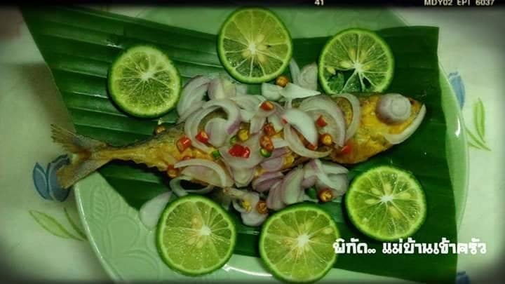 ปลาทูเค็มหิมะทอด