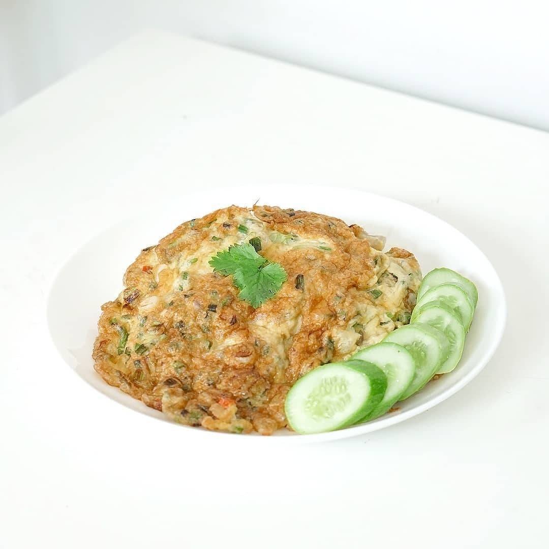 ข้าวไข่เจียวบ้านๆกับซอสพริก