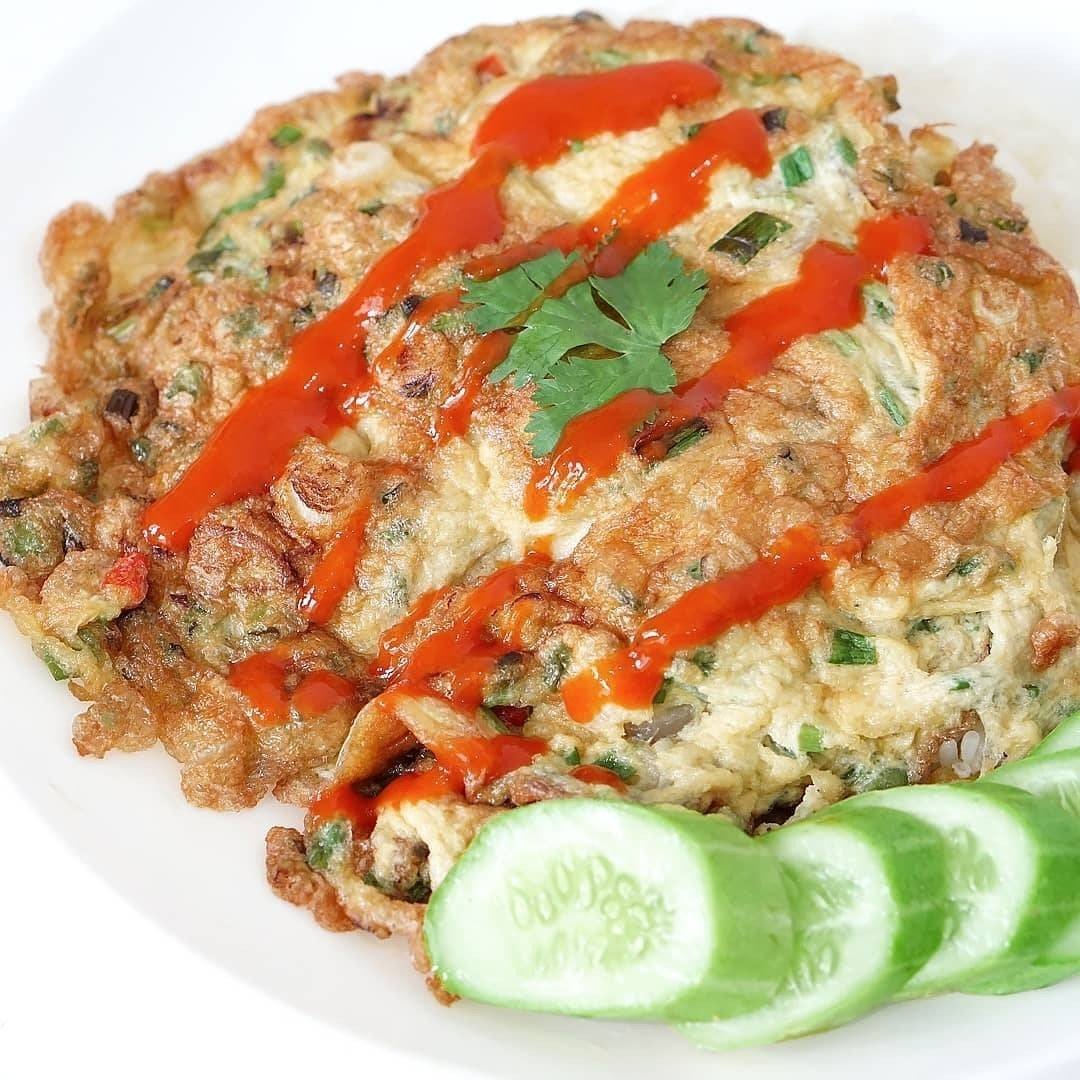 ข้าวไข่เจียวบ้านๆกับซอสพริก