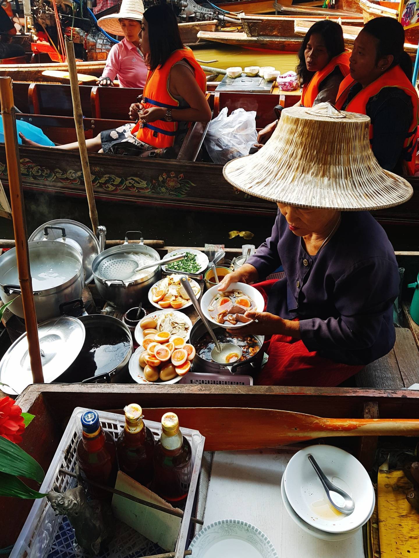 ตลาดน้ำดำเนินสะดวก