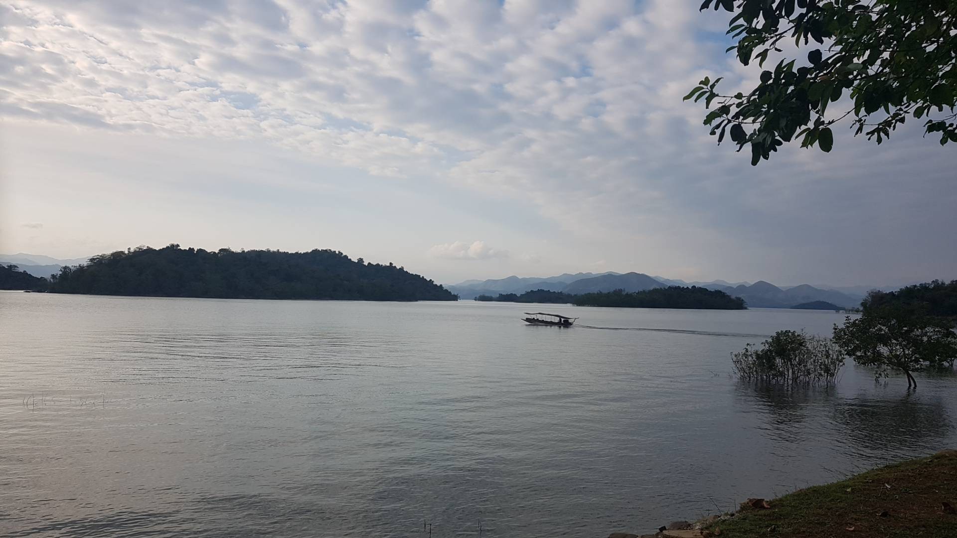 เขื่อนแก่งกระจาน