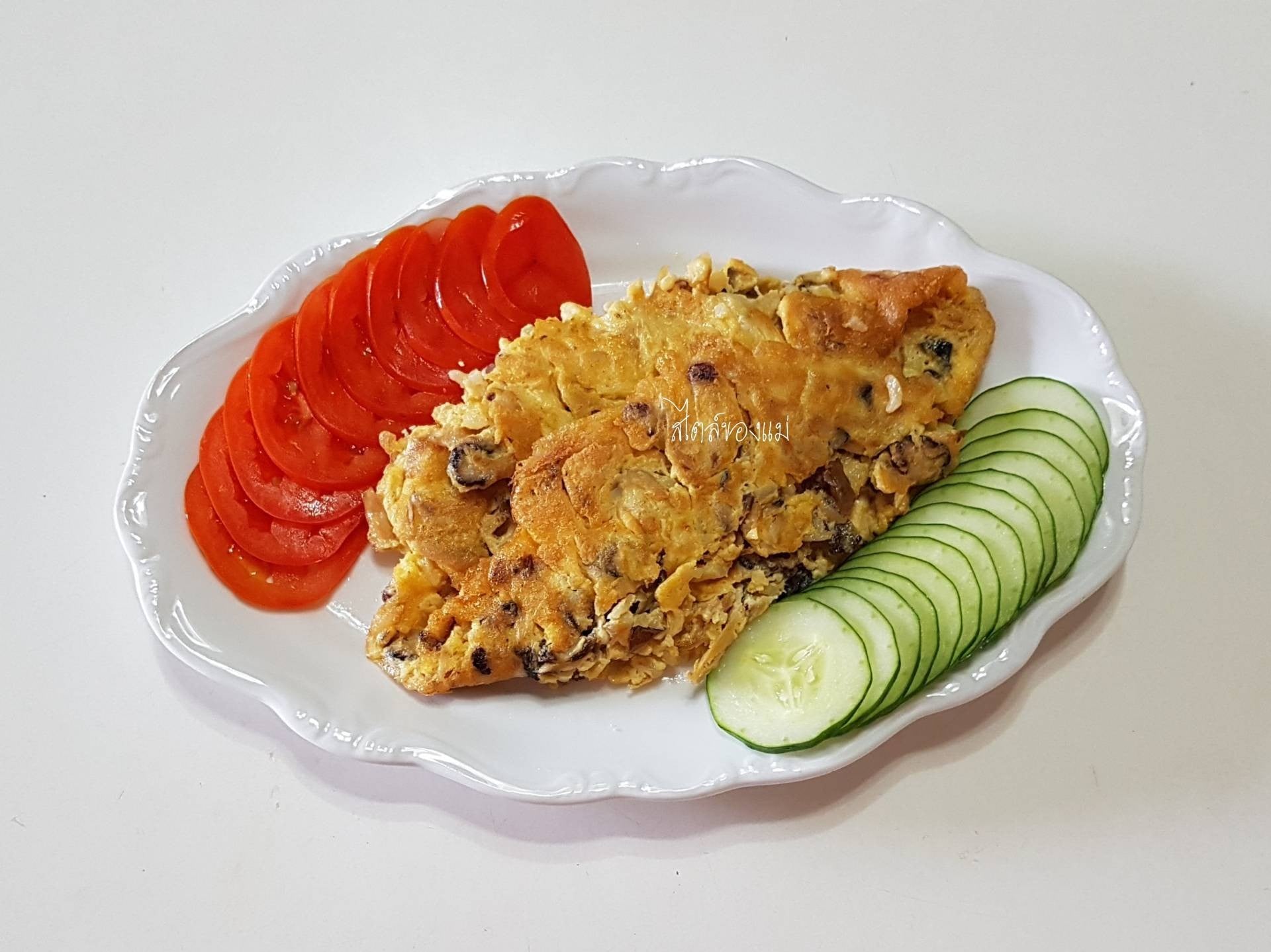 ไข่เจียวแหนมเห็ด ( มังฯ )