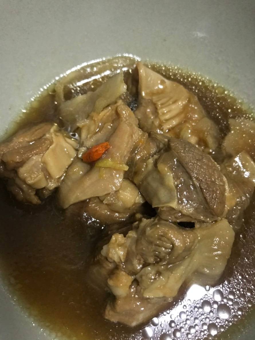 ขั้วตับตุ๋นยาจีน (หมูตุ๋น)