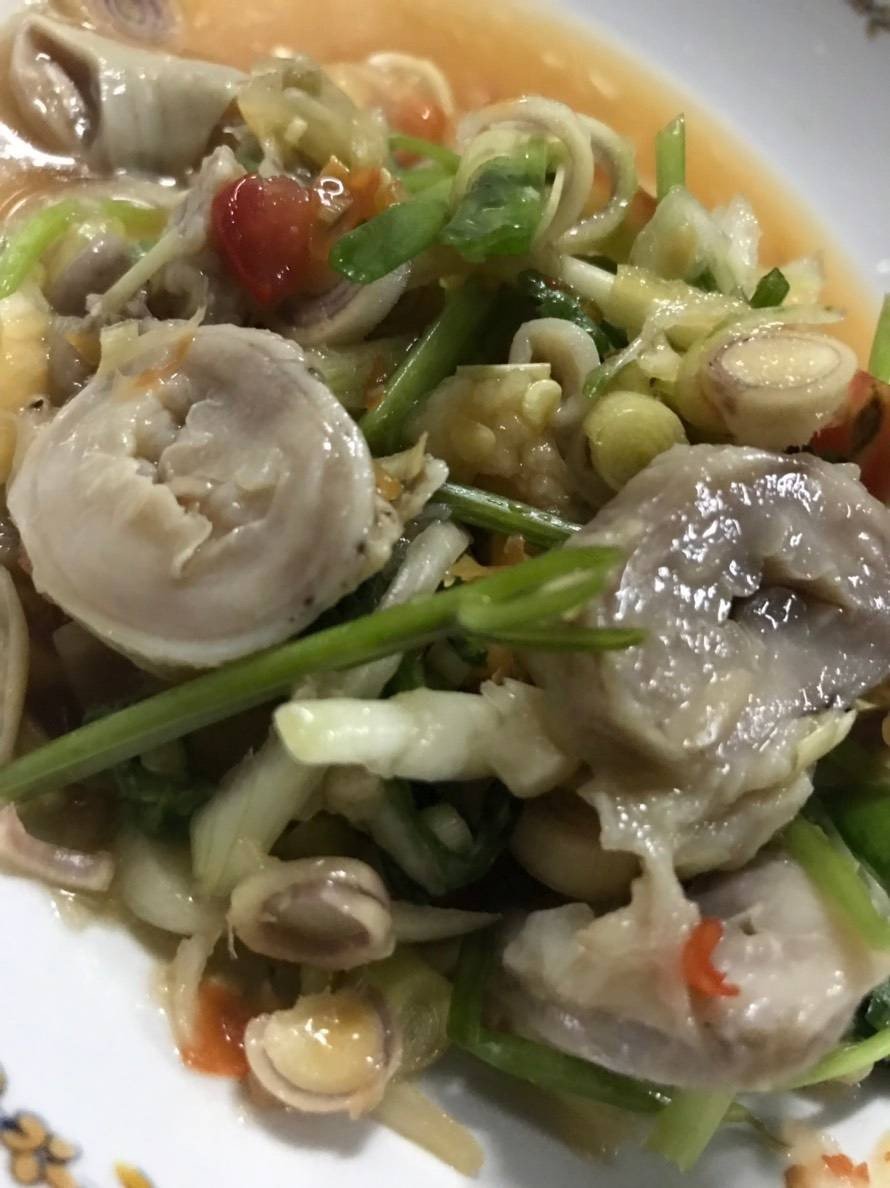 สูตร ยำไส้ตัน (pork intestine spicy salad) พร้อมวิธีทำโดย J.Siriphan