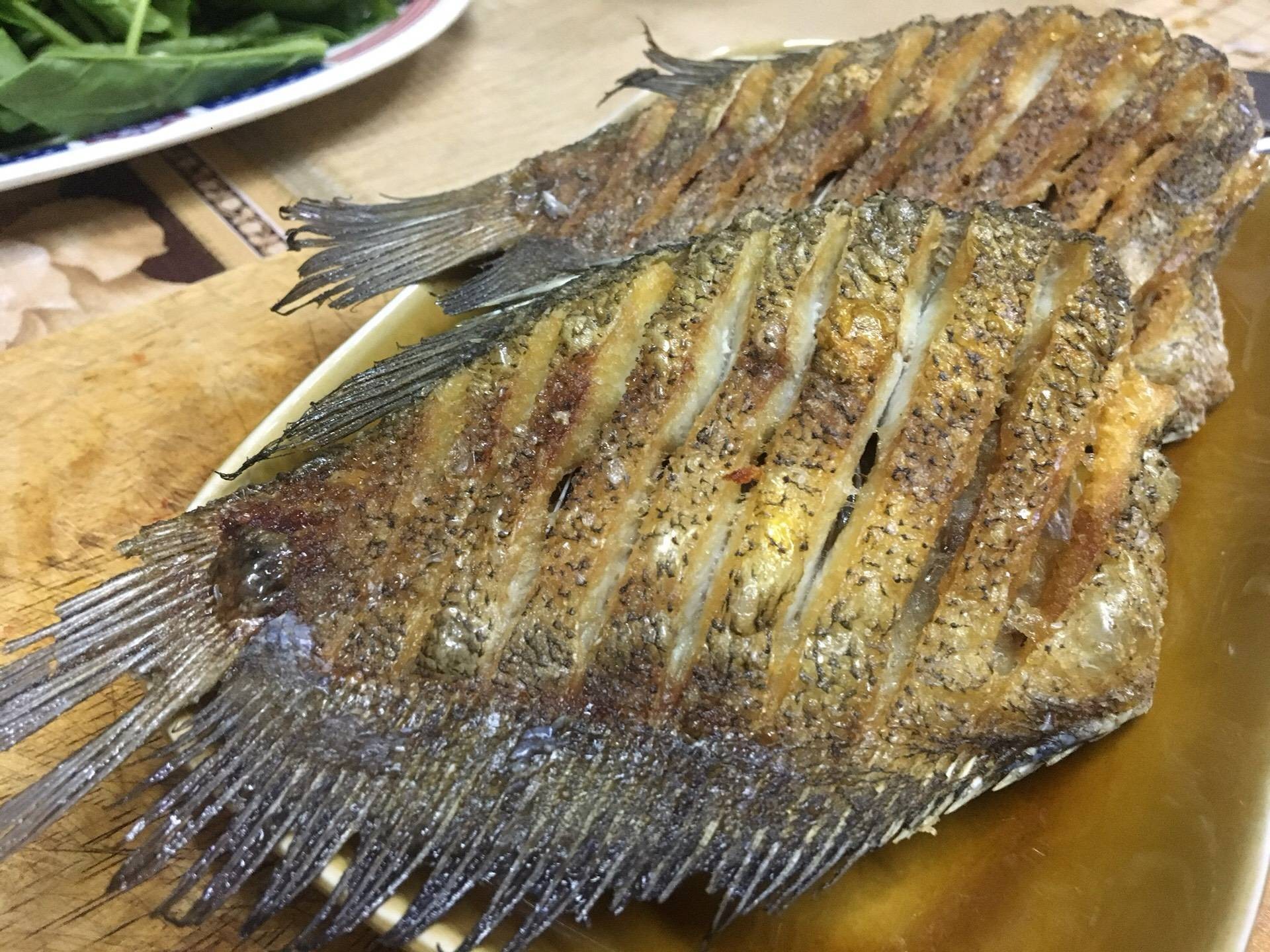 ปลาสลิดทอดกรอบ