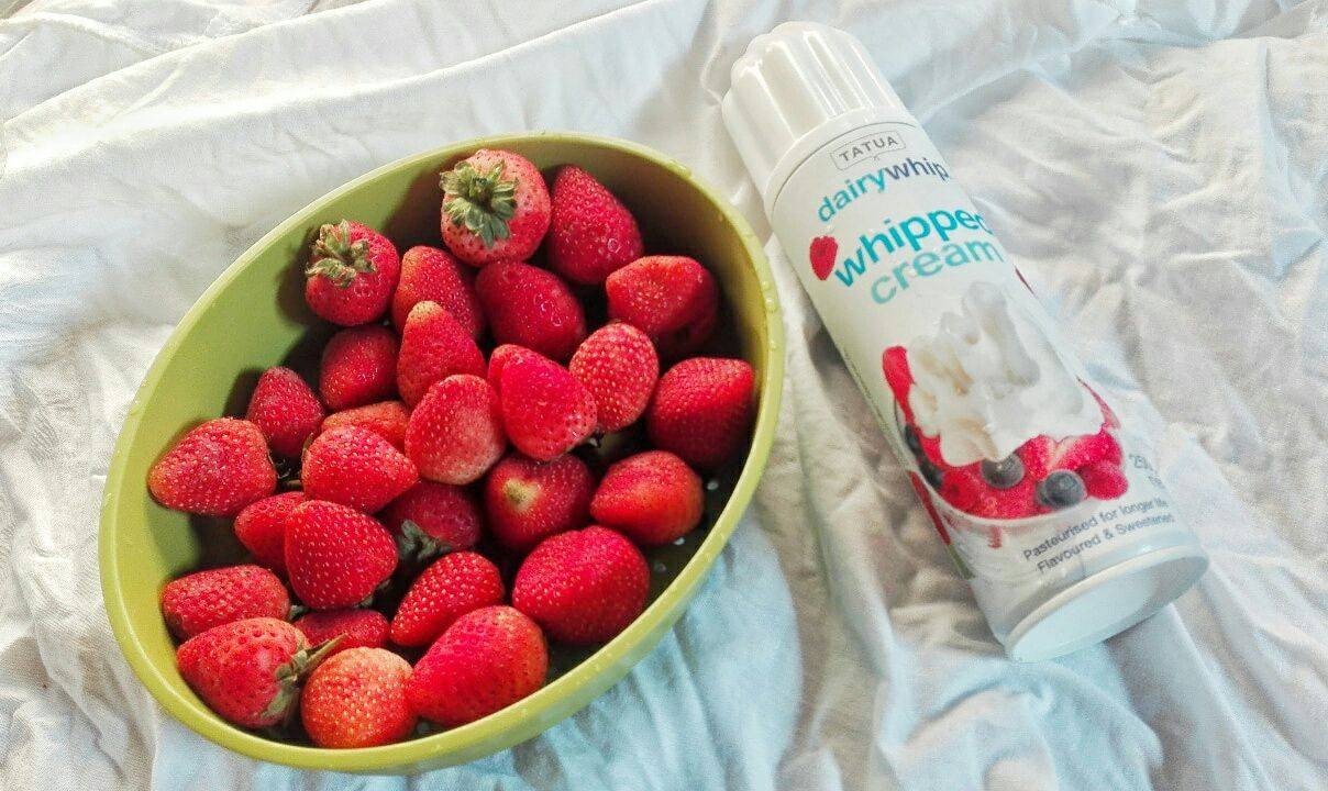 สตอเบอร์รี่ครีมแซนวิช 🍓