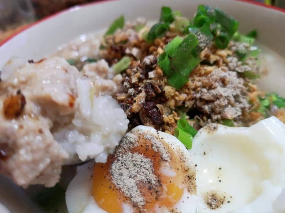 ข้าวต้มหมูเด้ง