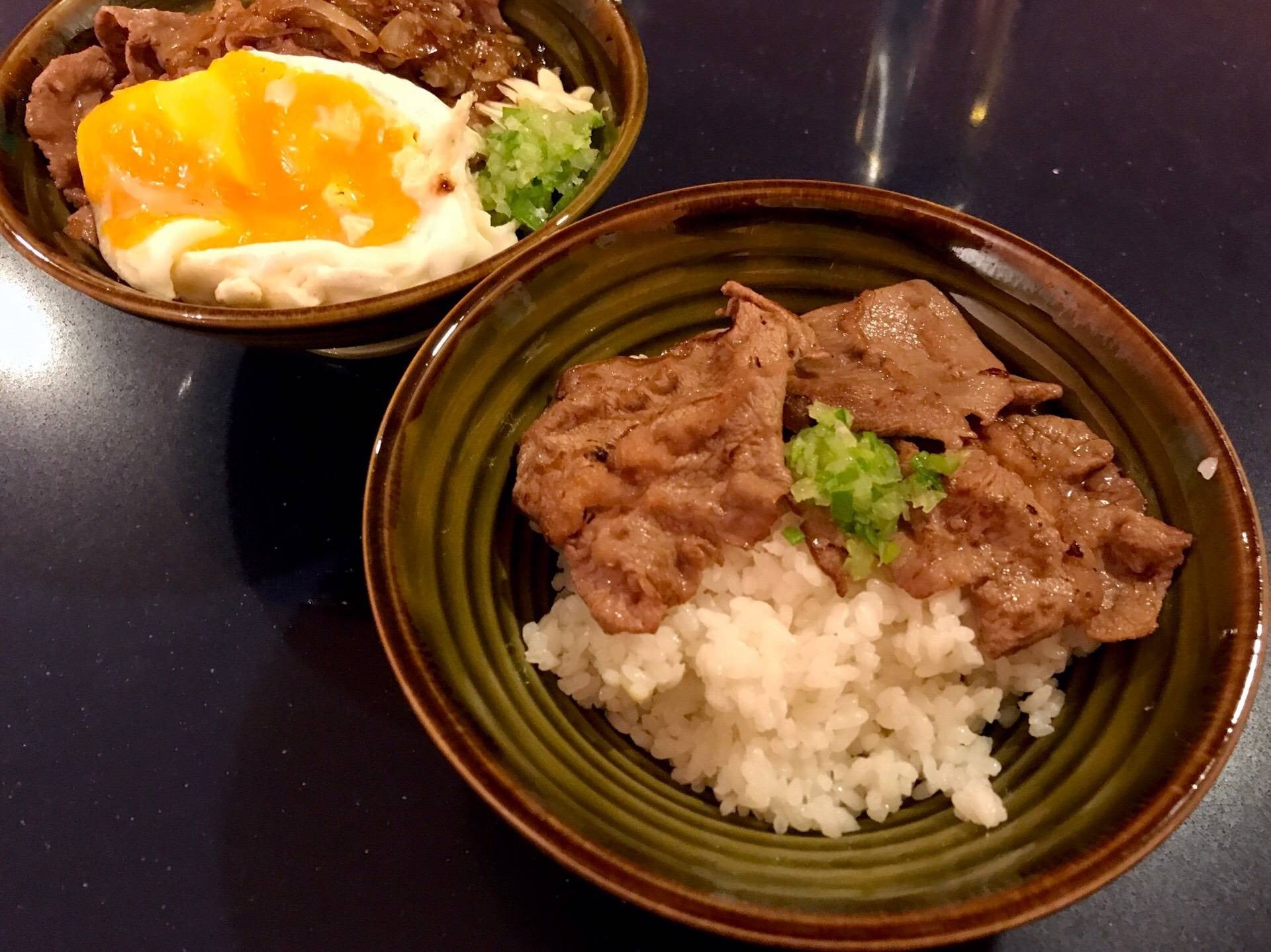 ข้าวหน้าเนื้อสไตล์ญี่ปุ่น🍱