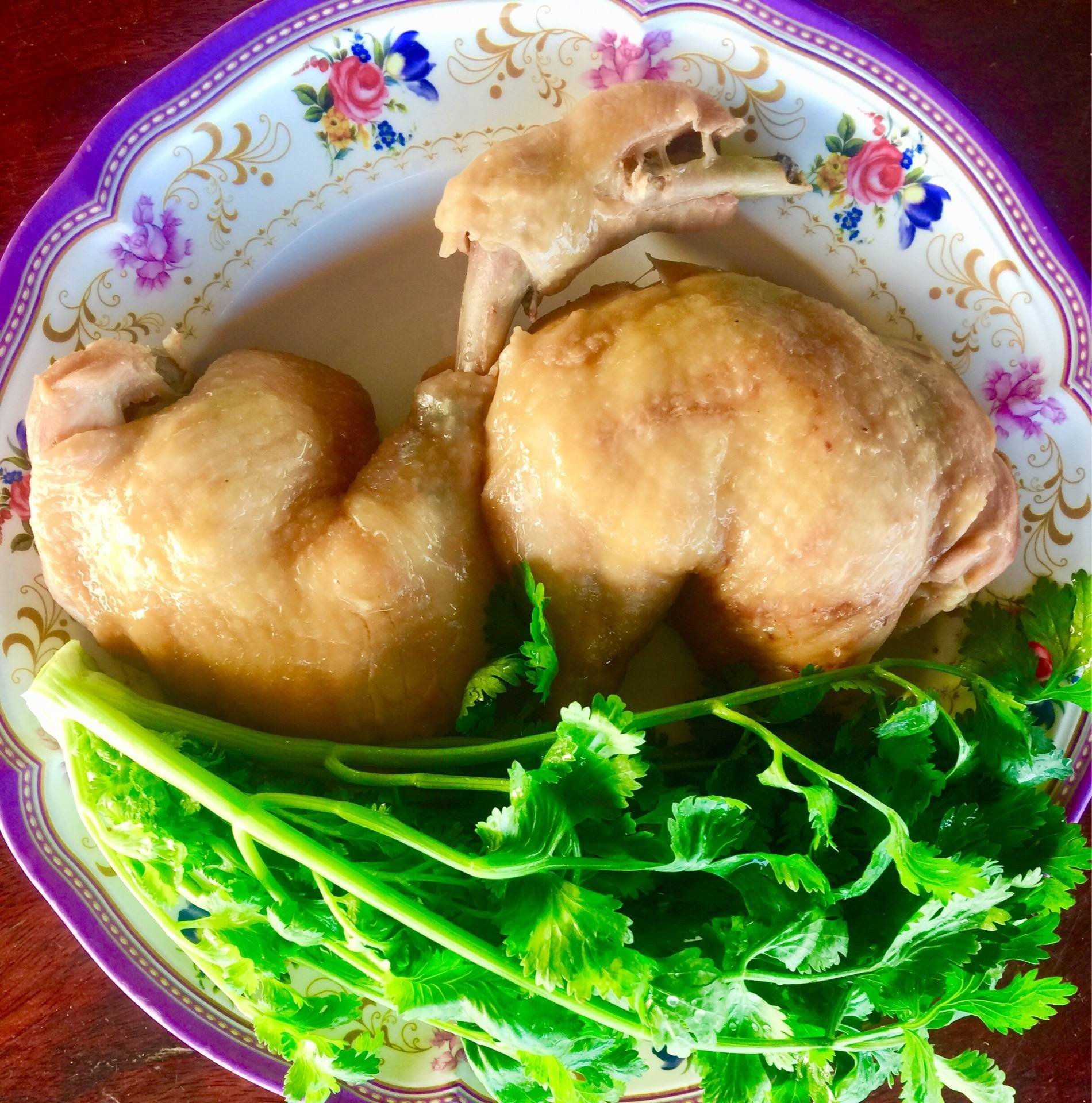 ไก่ต้มน้ำปลา + น้ำจิ้มรสเด็ด