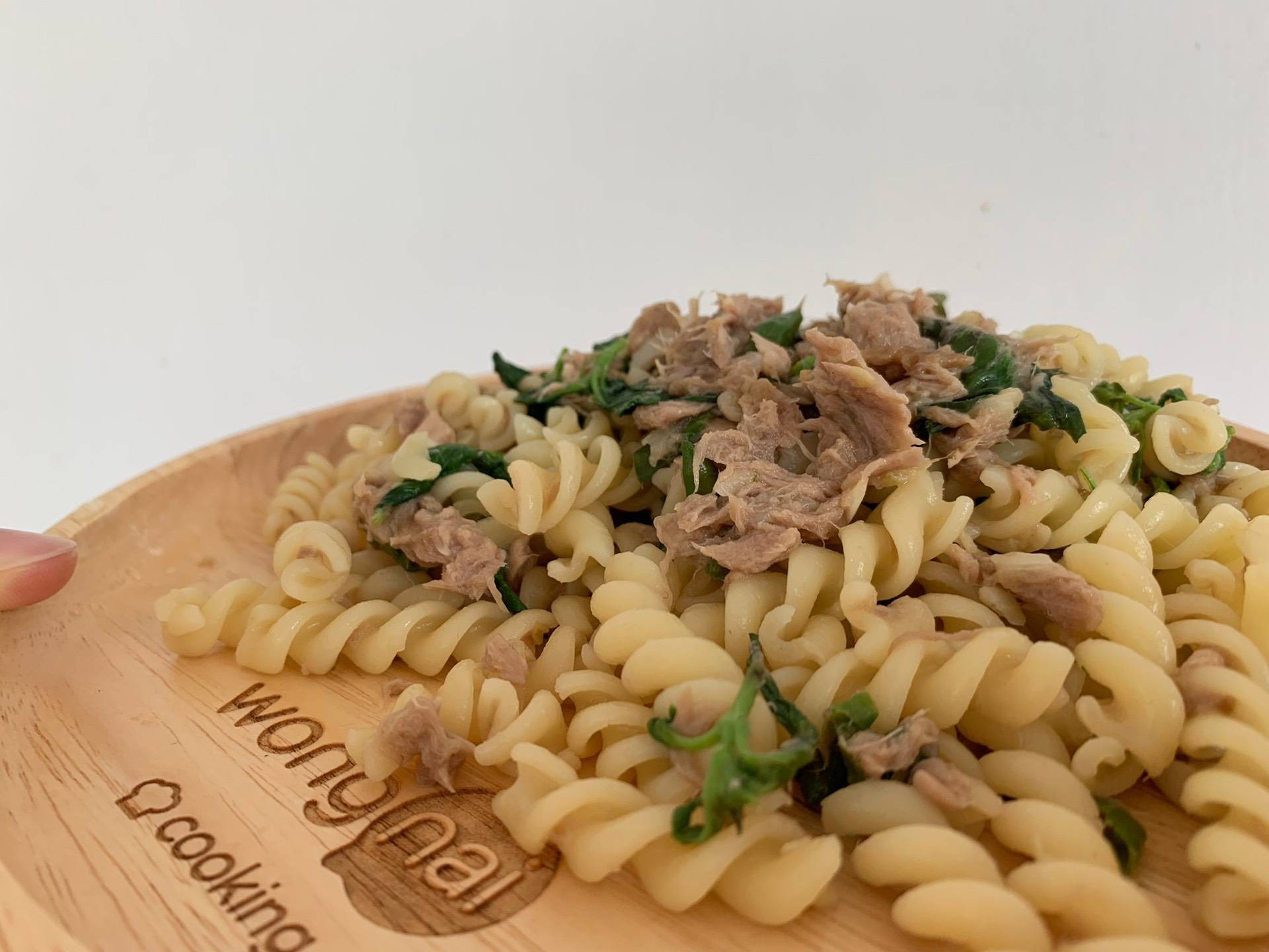 พาสต้าเอลิเกทูน่าผัดกะเพรา